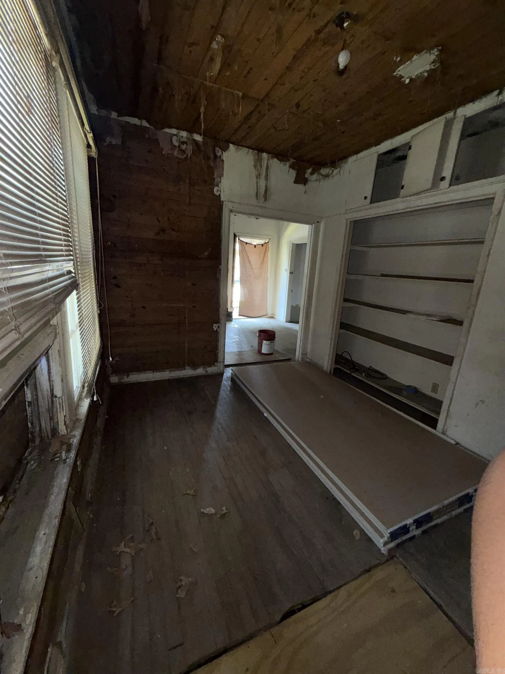 Property at 1926 S Olive - Image 15