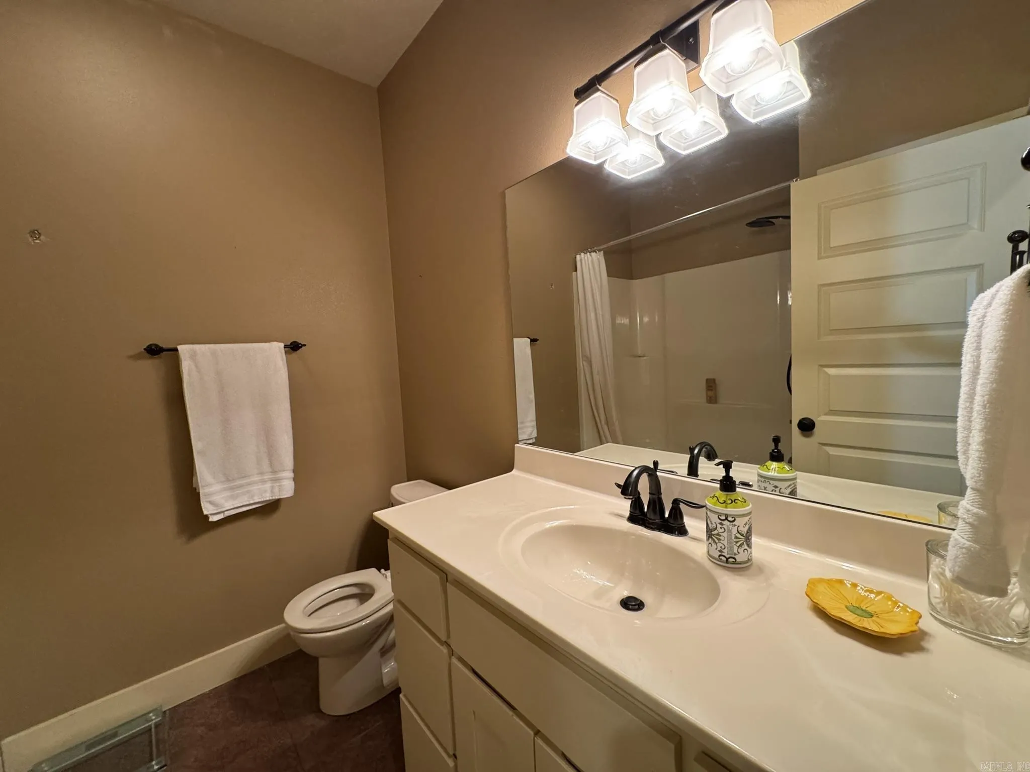 Property at 3034  Spring mill - Image 18