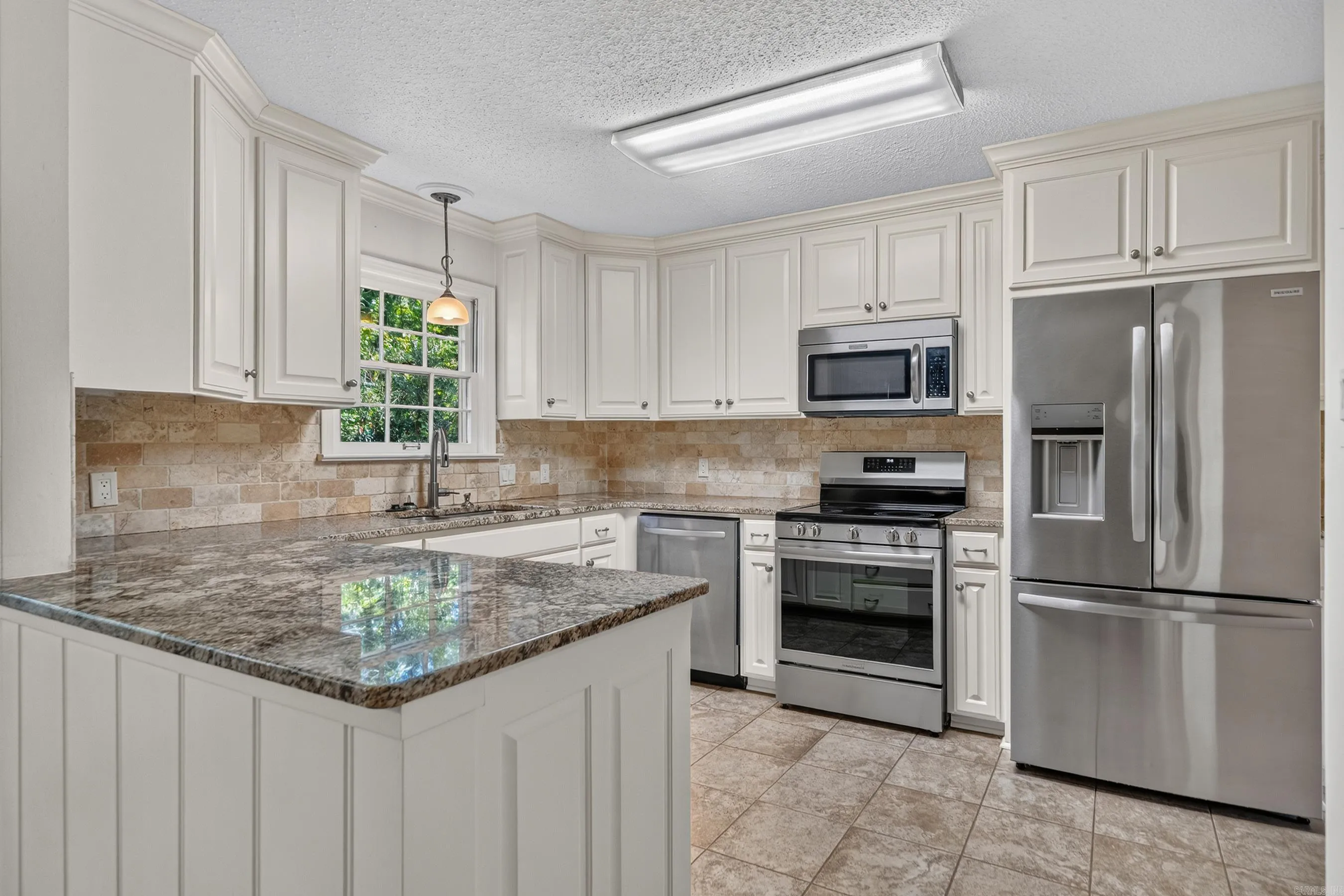 Property at 850  Quapaw - Image 15