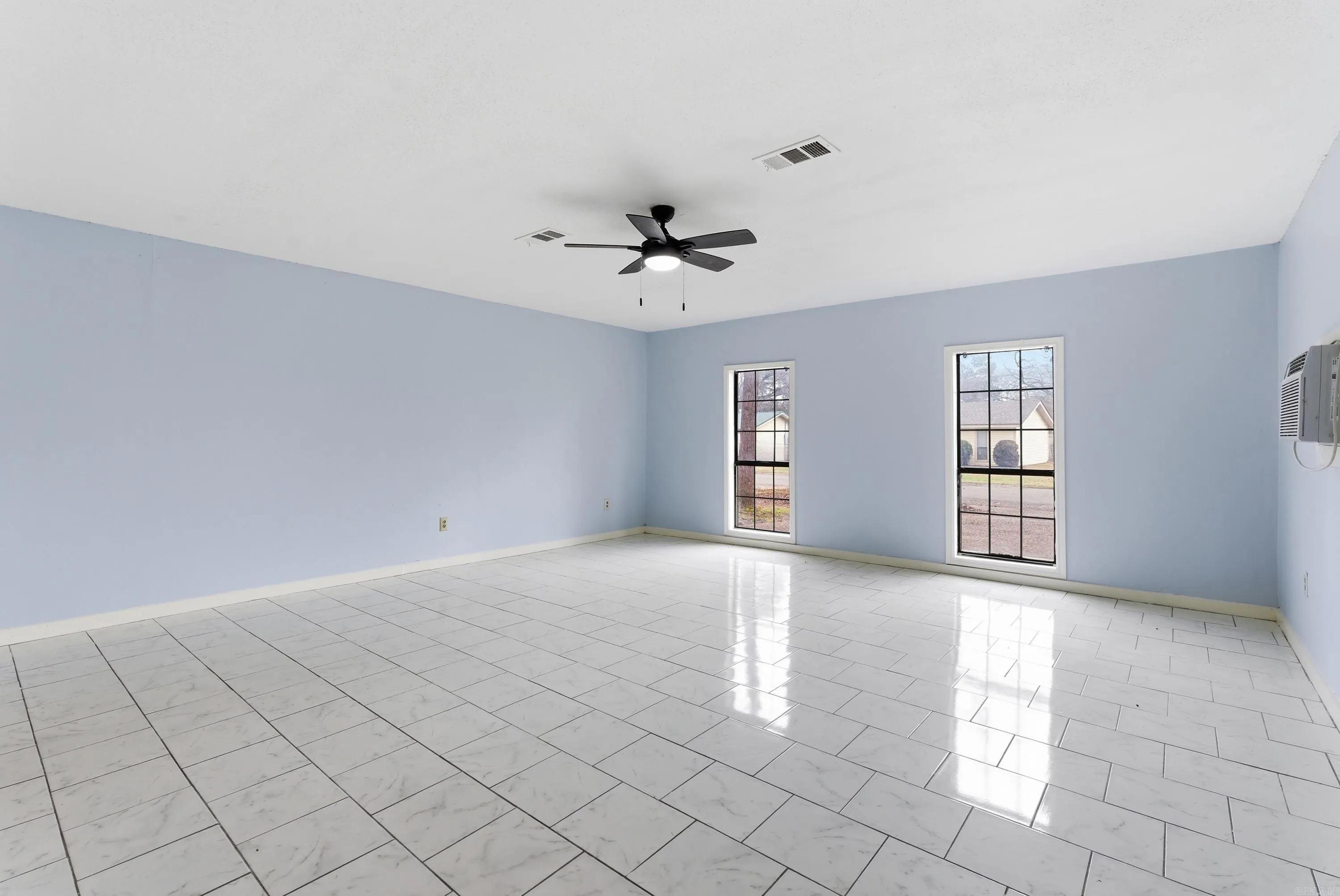 Property at 207  Fairway - Image 20
