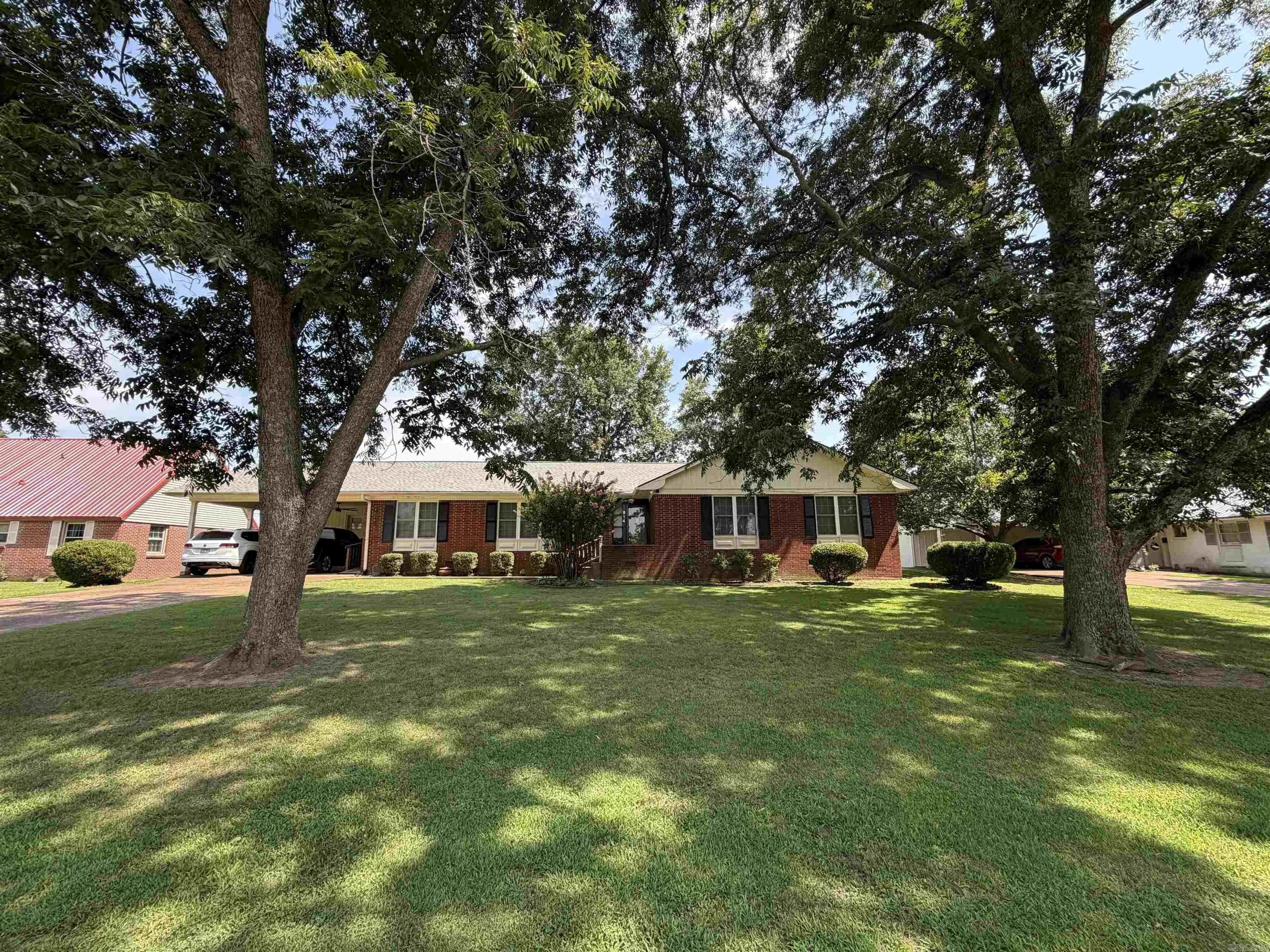 Property at 914 NW 5th street - Image 8