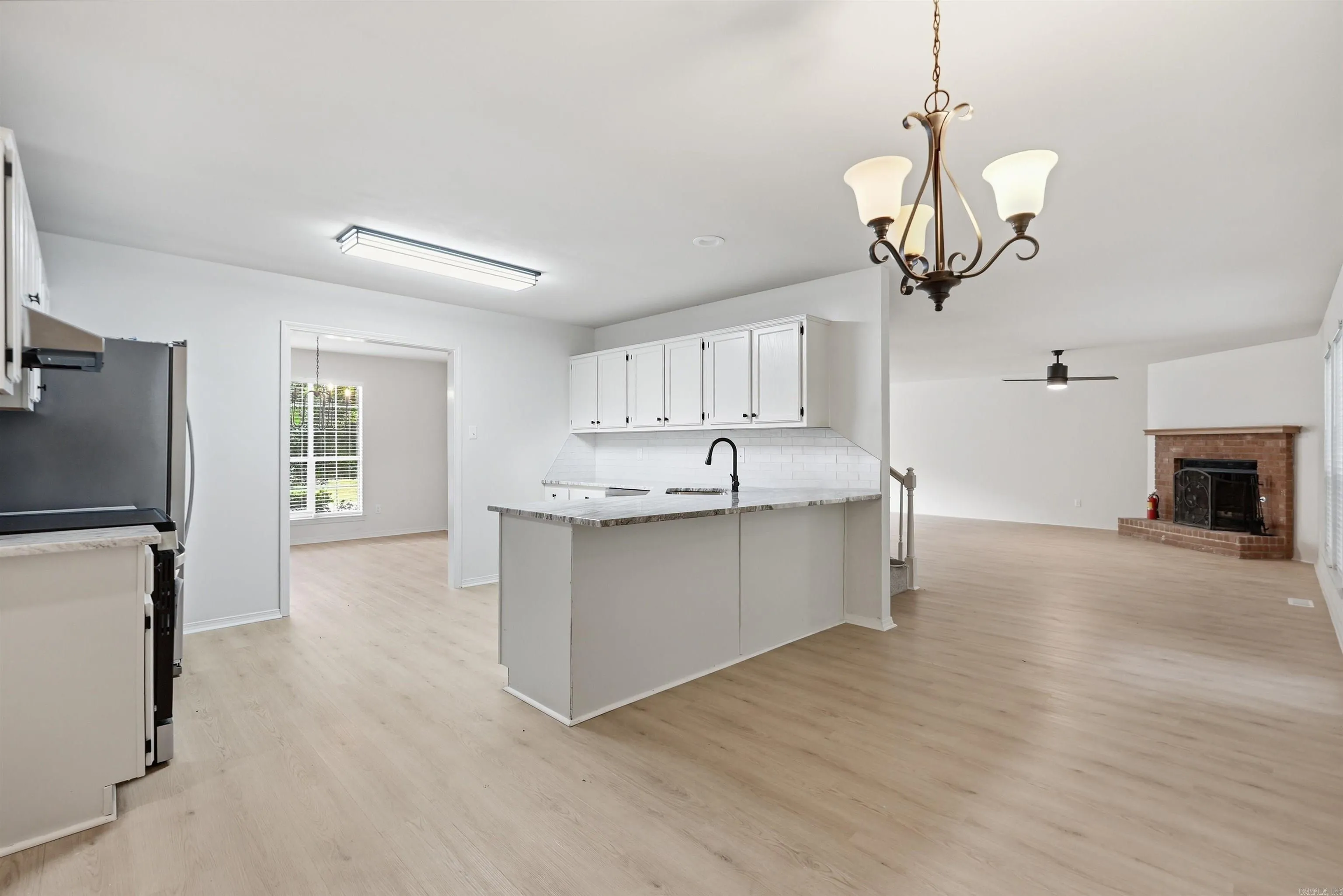 Property at 1313  River oaks - Image 17