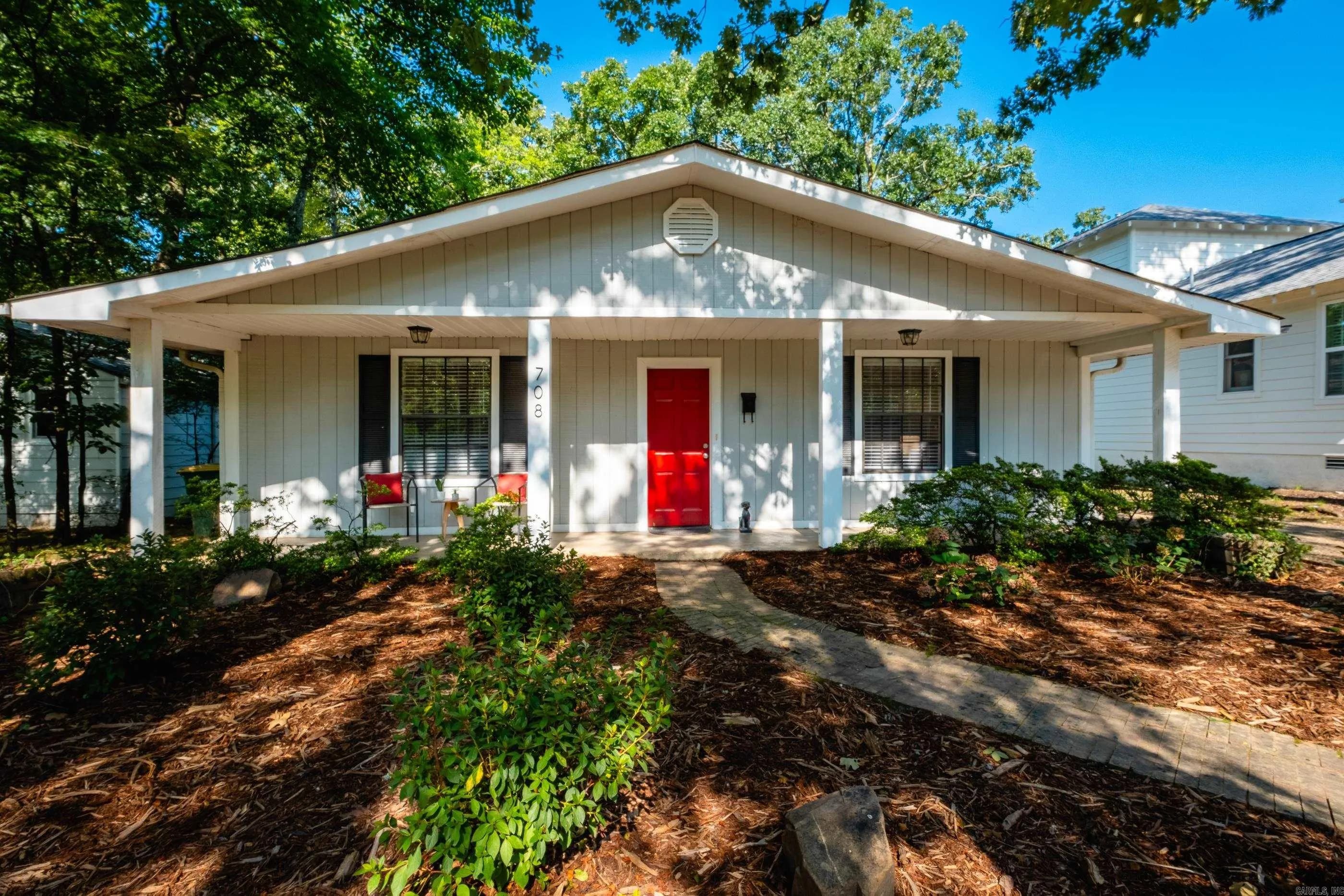 Property at 708 N Taylor - Image 1