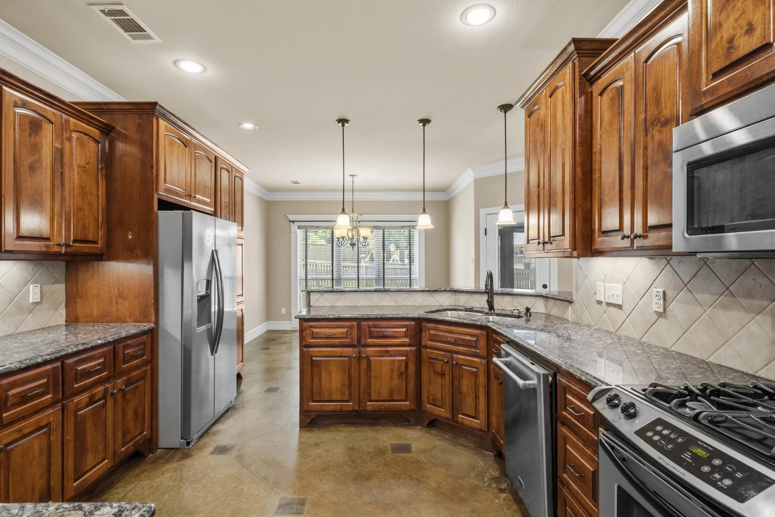 Property at 3209  Clearwater - Image 23