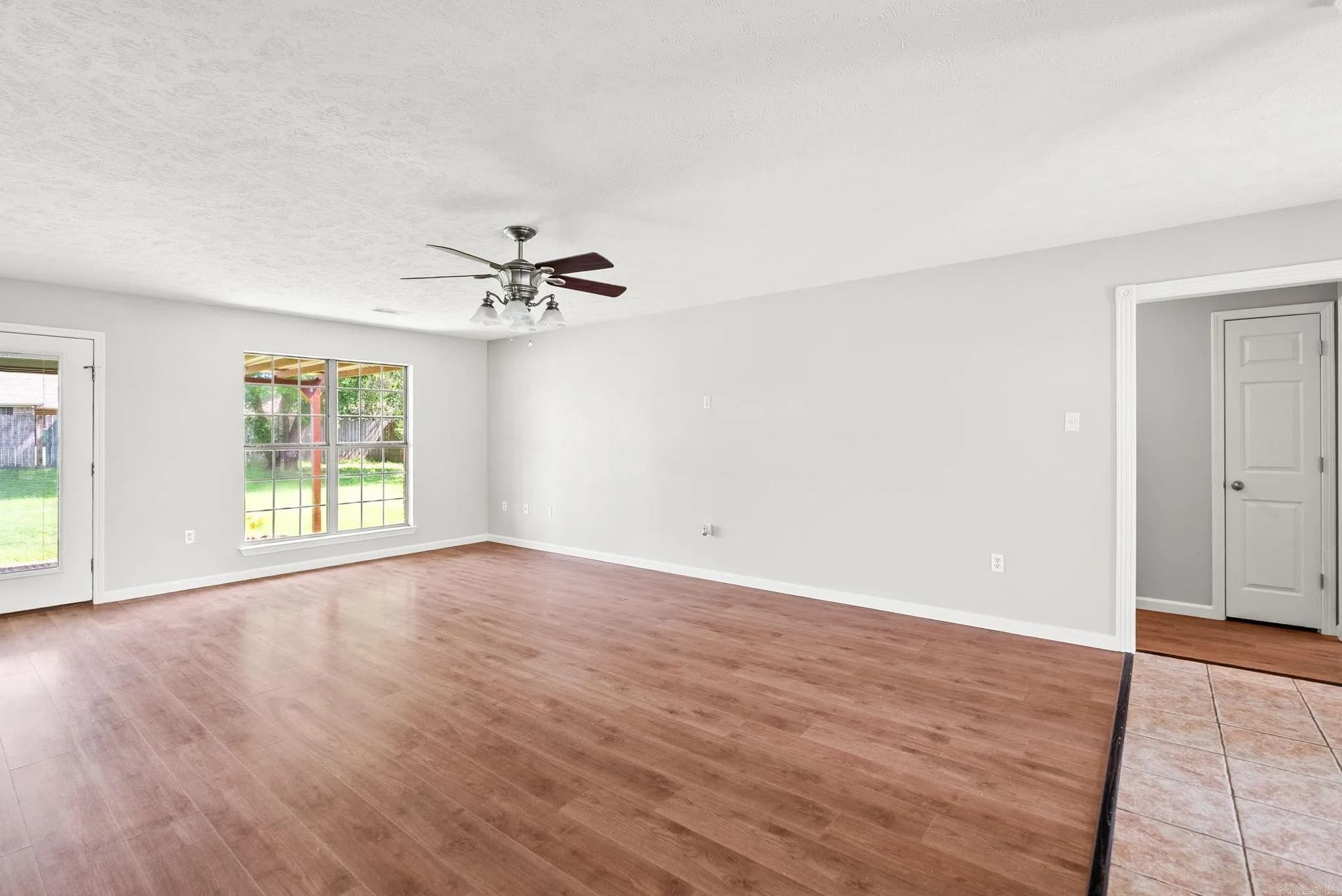Property at 23  Dove - Image 8