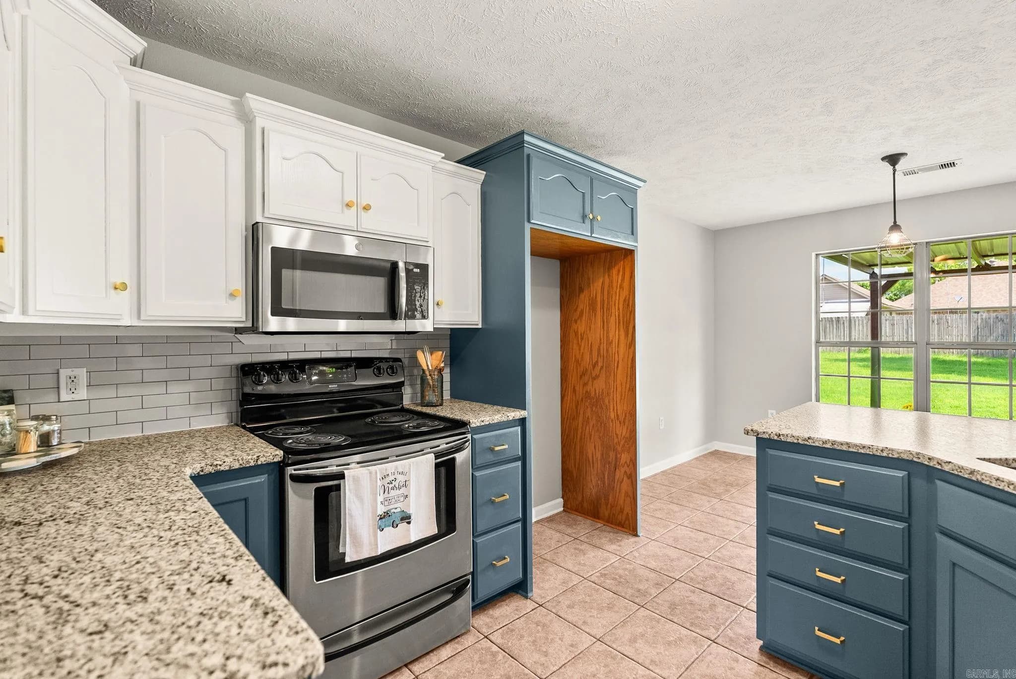 Property at 23  Dove - Image 11