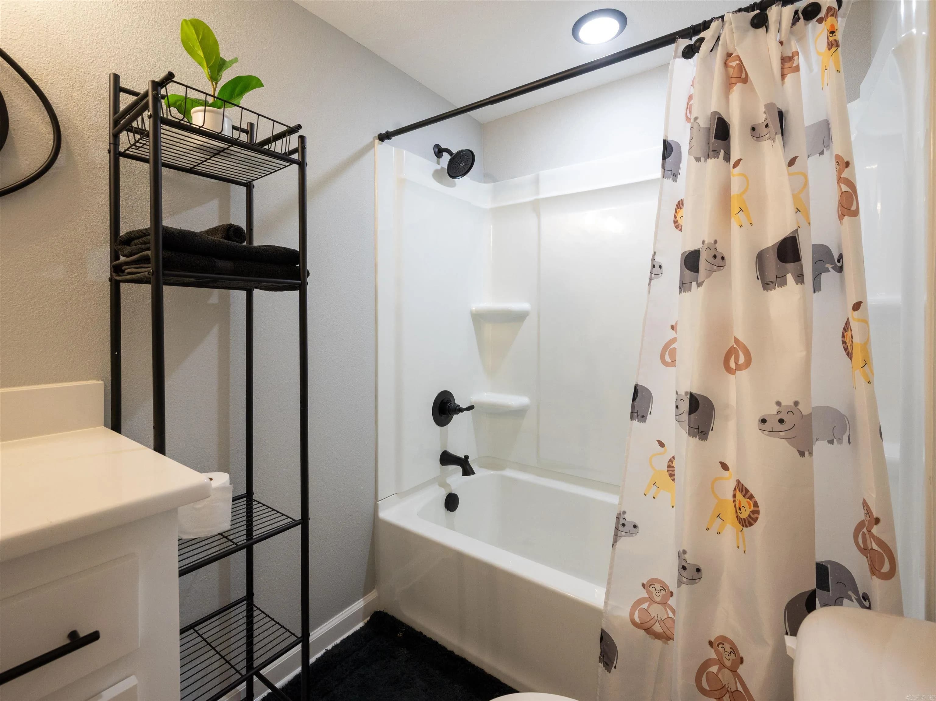 Property at 2112  Sable oaks - Image 16