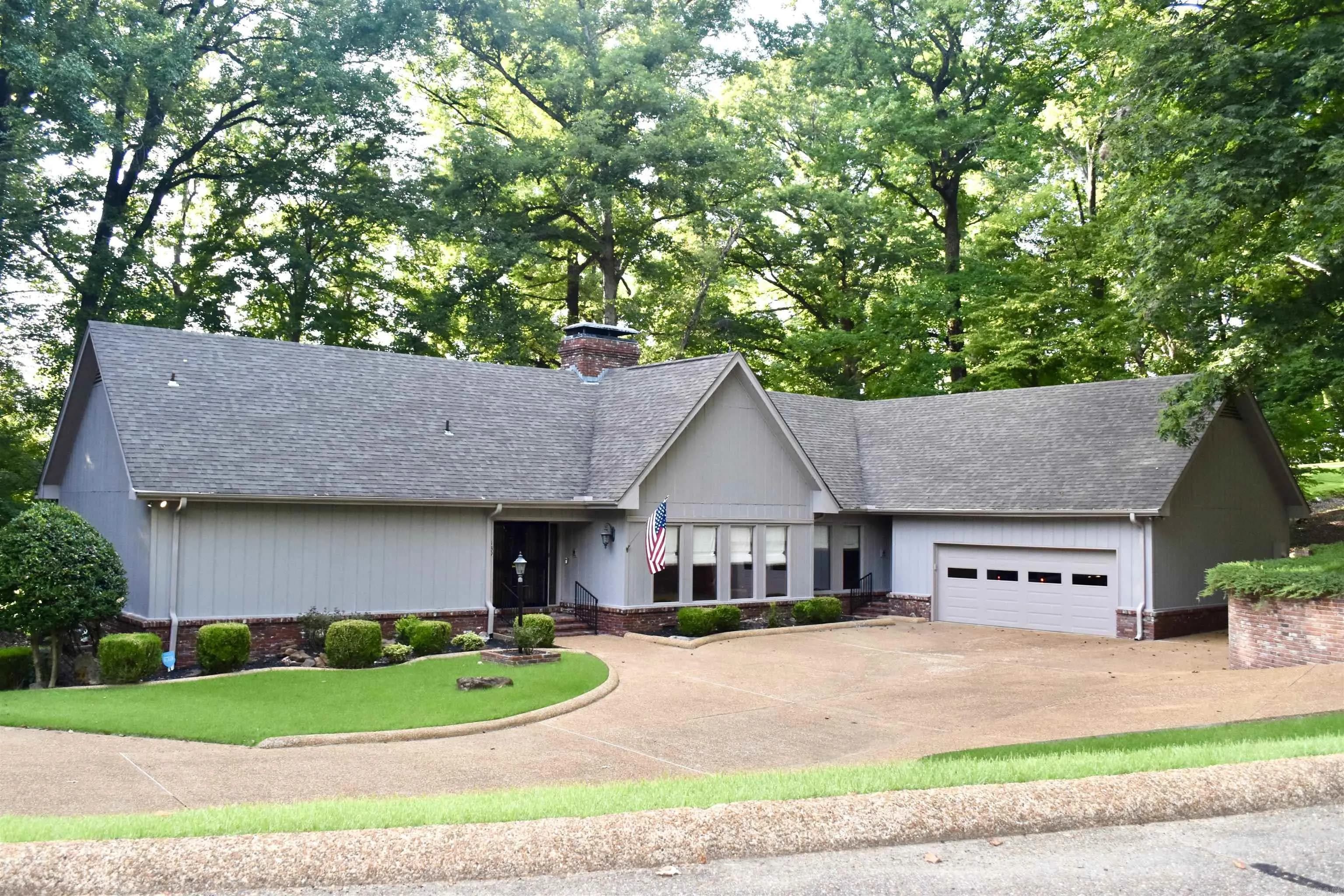 Property at 139  Stonebrook - Image 50