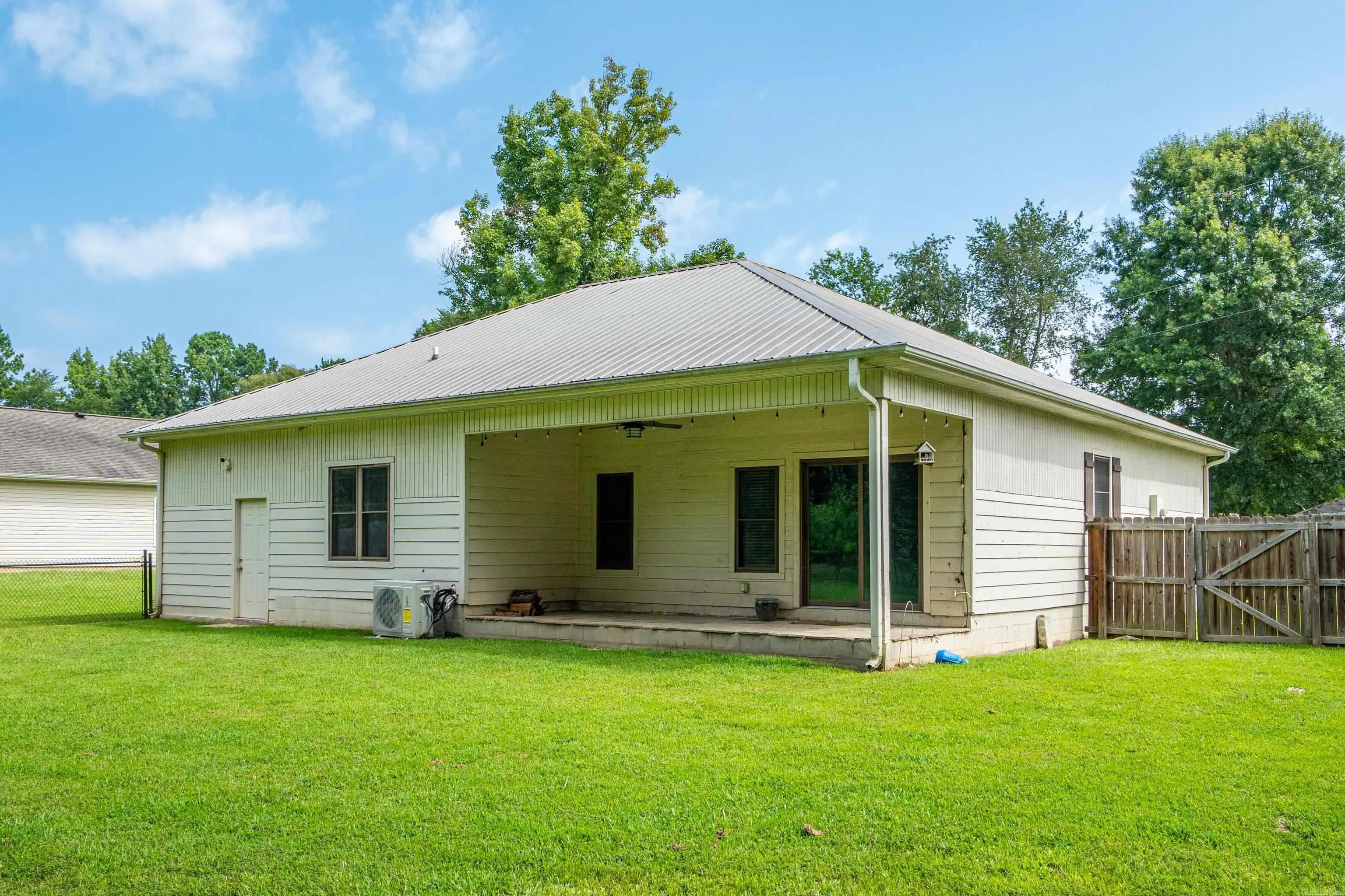 Property at 16  Paradise - Image 34