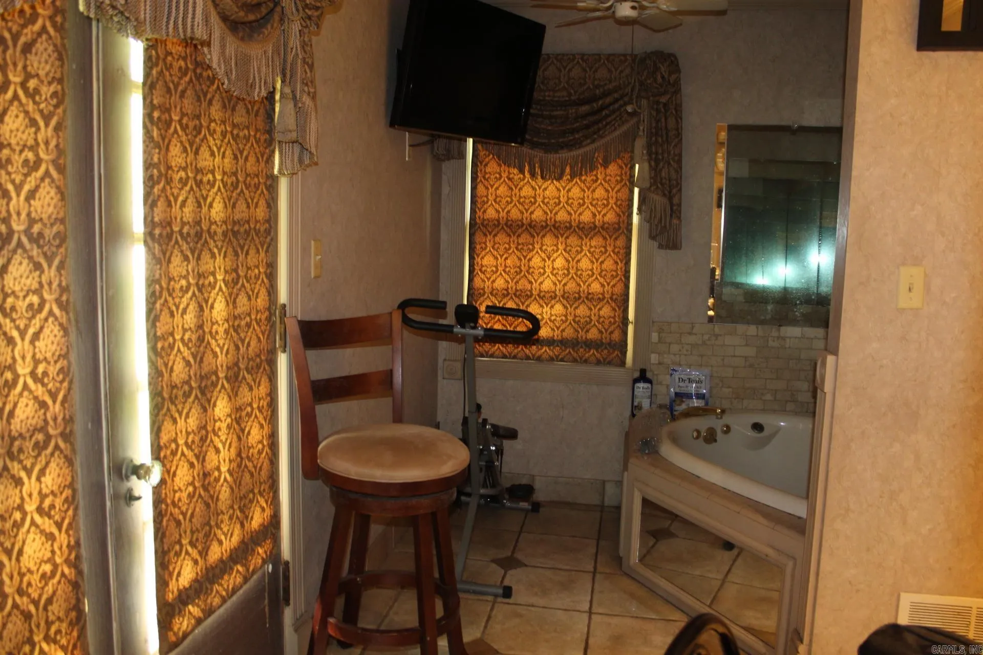 Property at 132  Stonebrook - Image 38