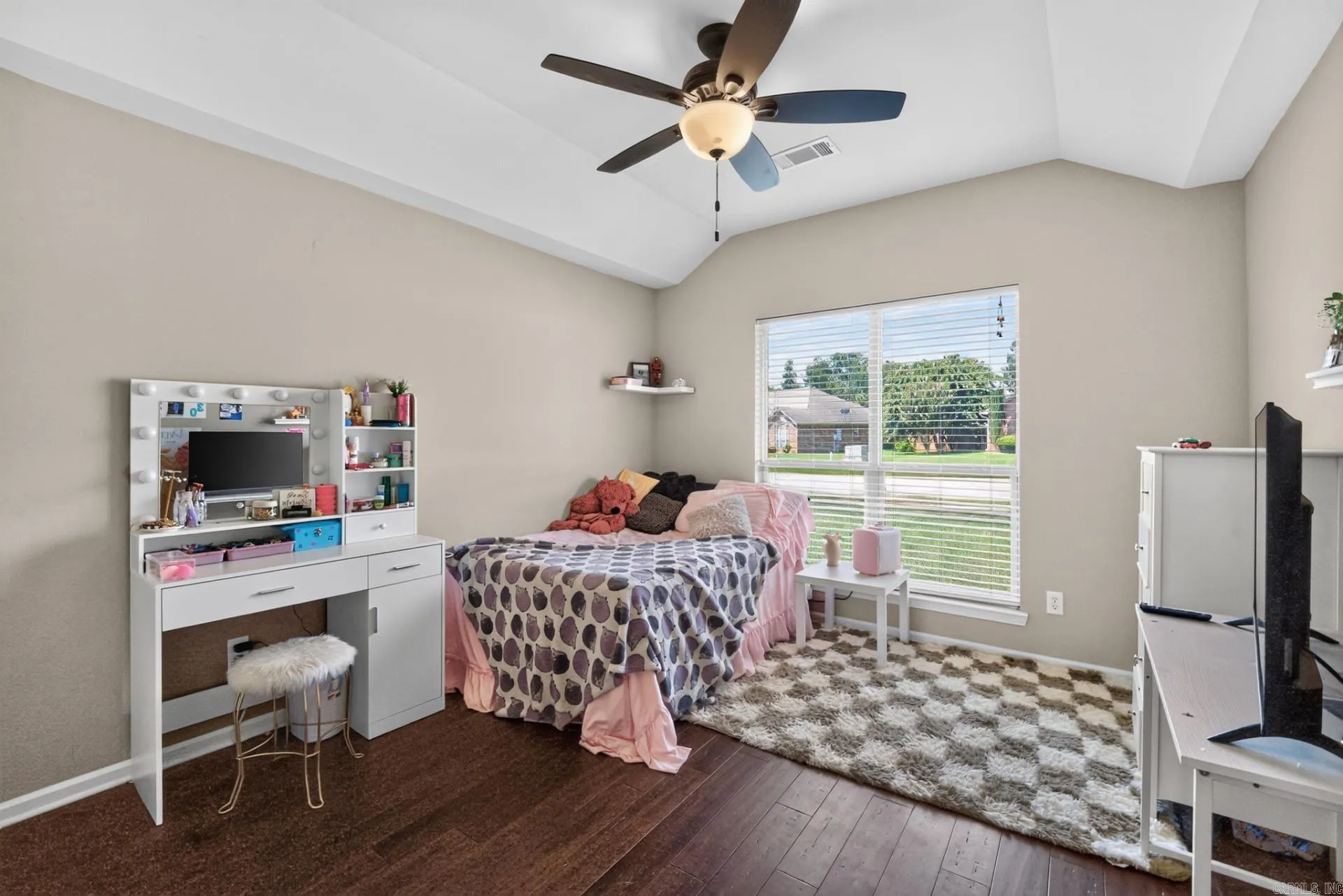 Property at 4108  Olympia - Image 19
