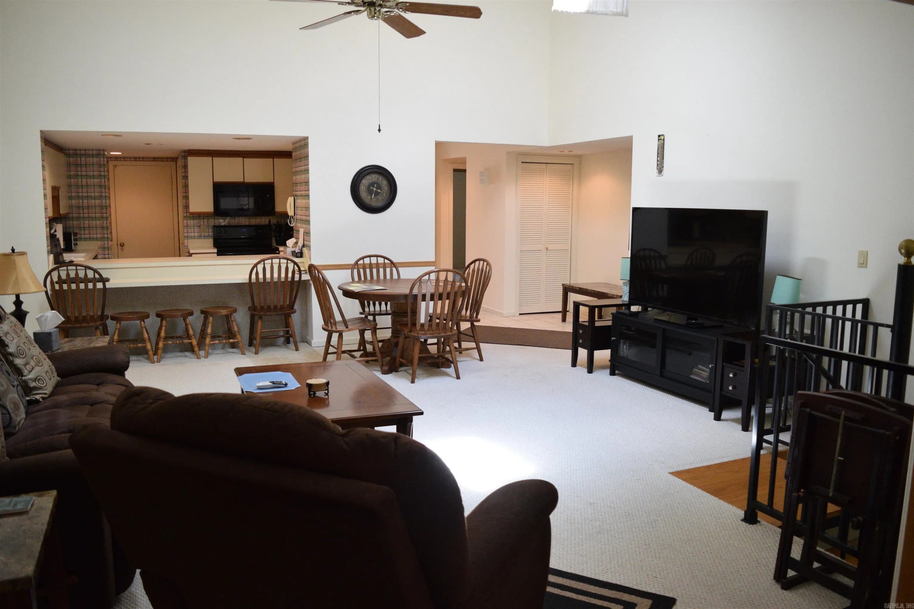 Property at 601  Woodlawn #11 - Image 30