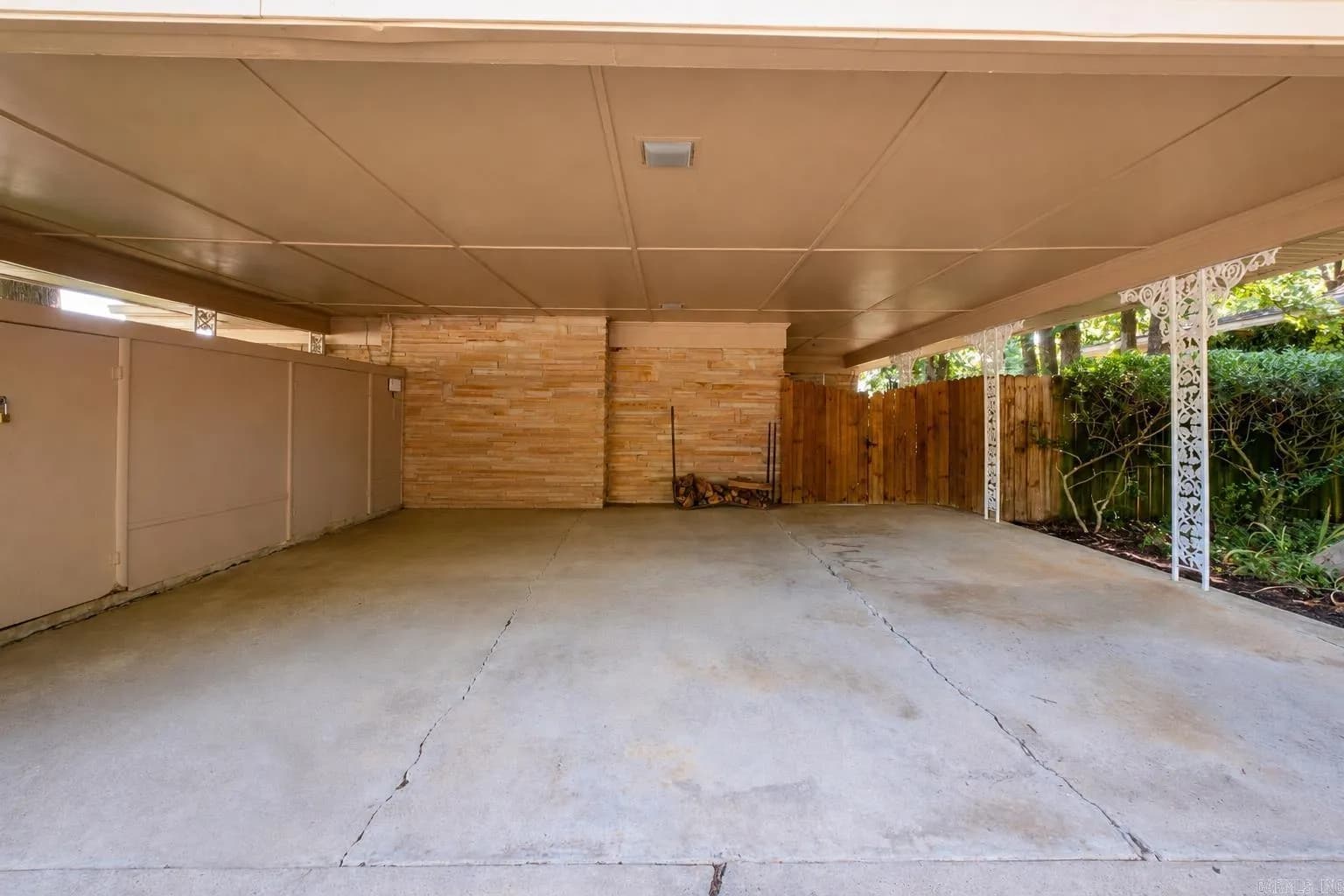 Property at 6419  Evergreen - Image 24