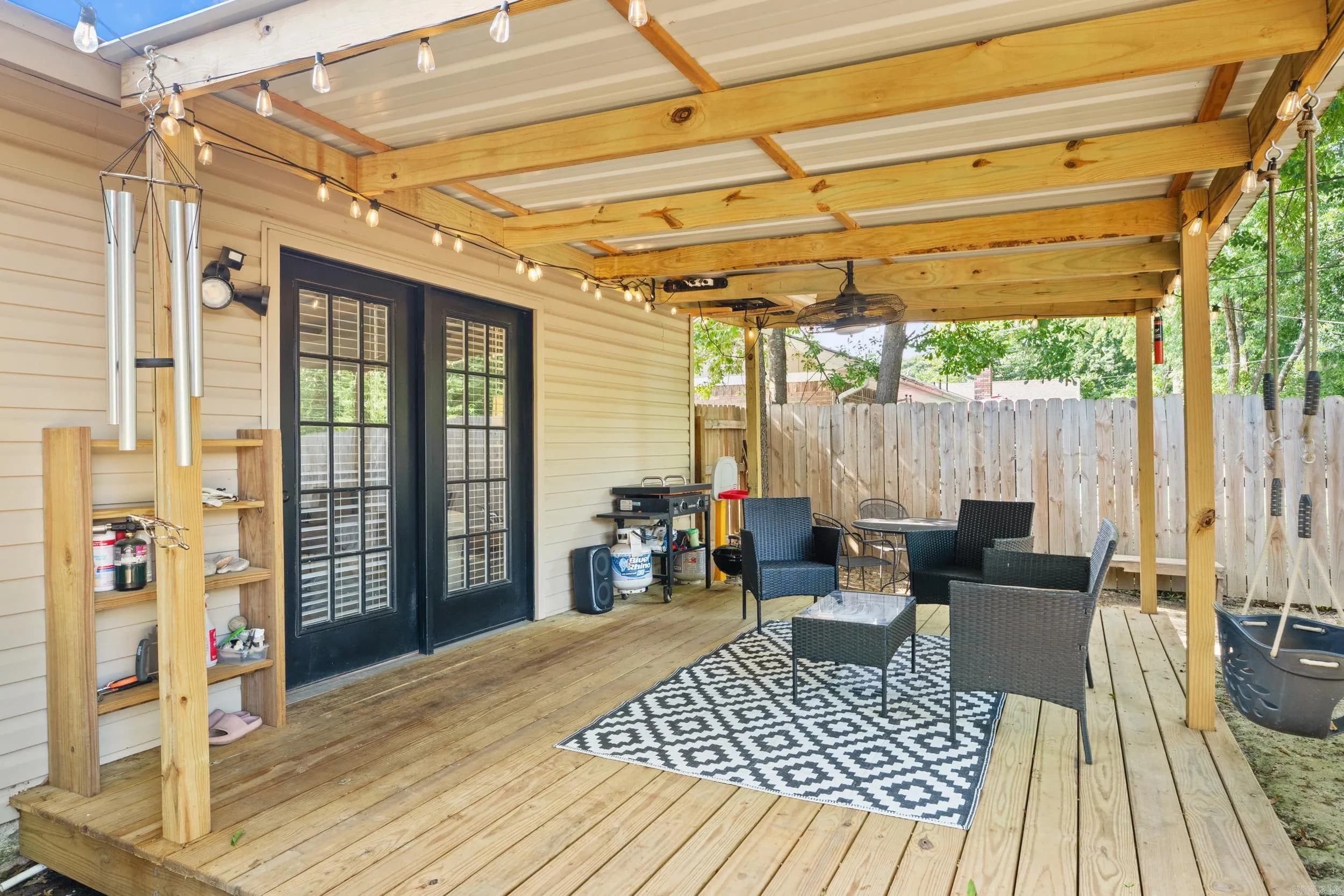 Property at 302  Club - Image 20
