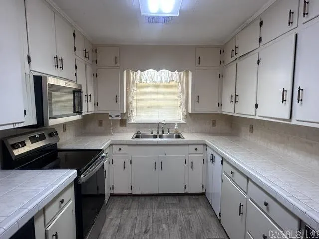 Property at 2143 N Wyatt - Image 32