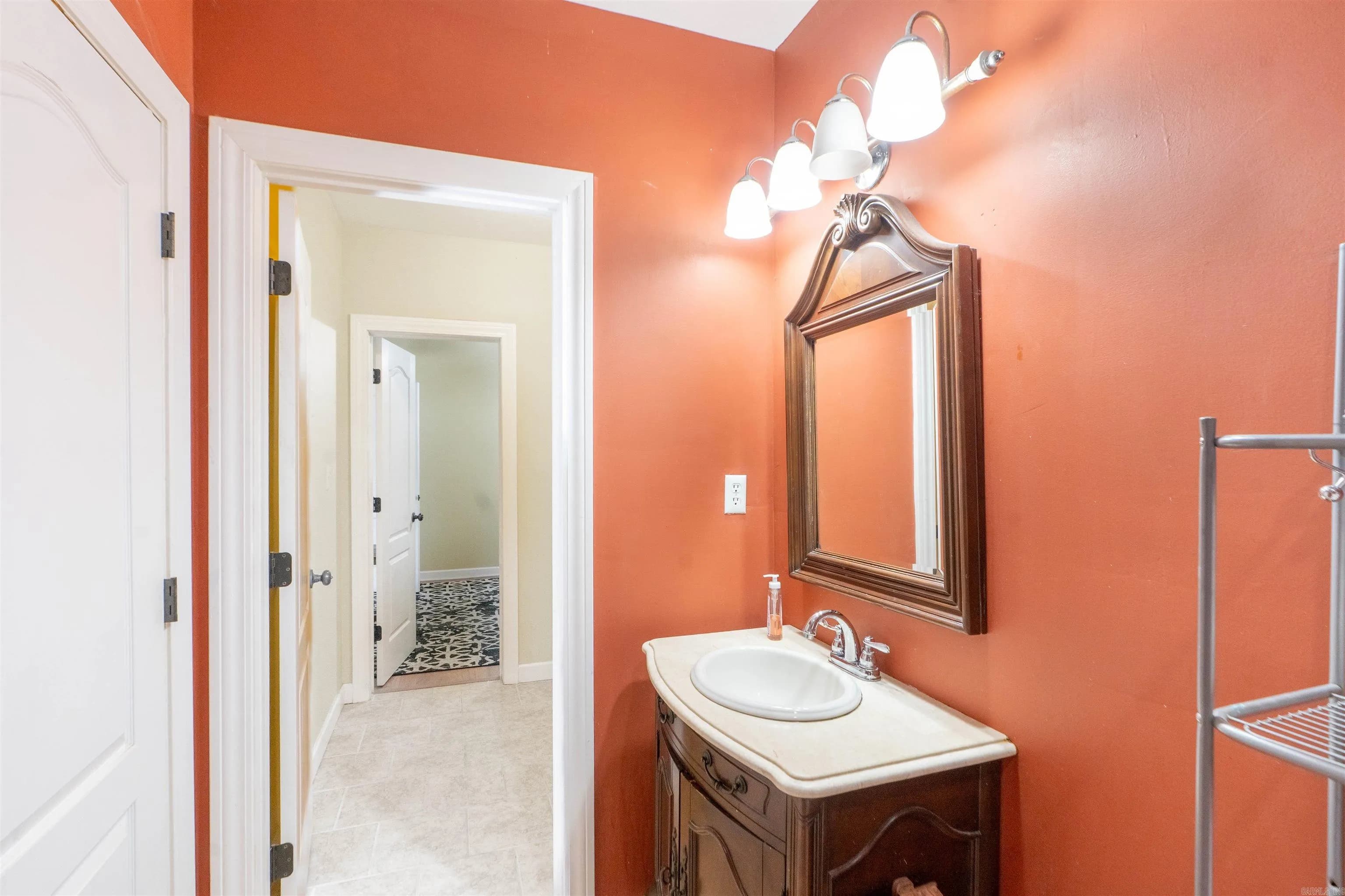Property at 2720  Keystone - Image 33