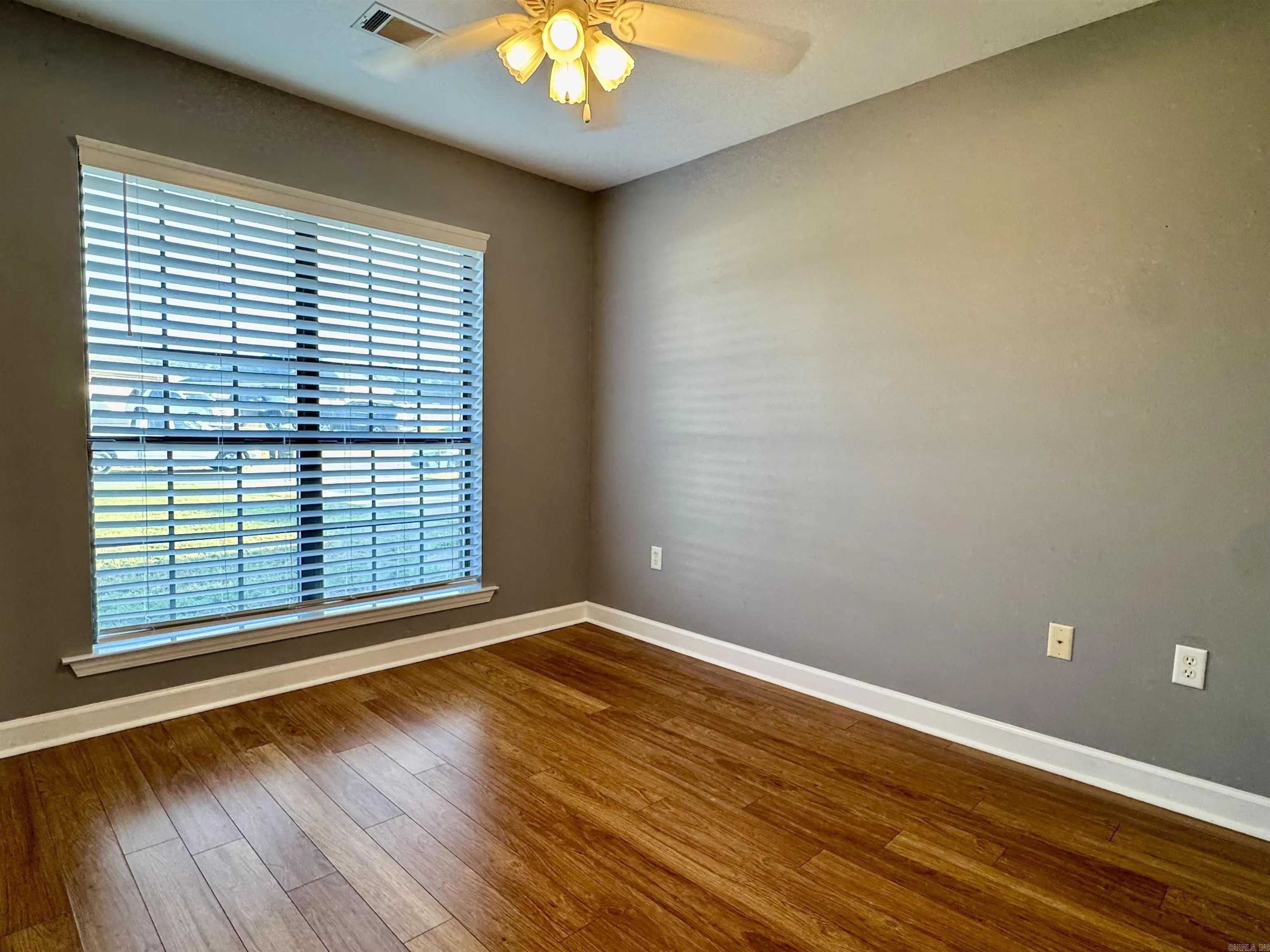Property at 2460  Apple blossom - Image 12