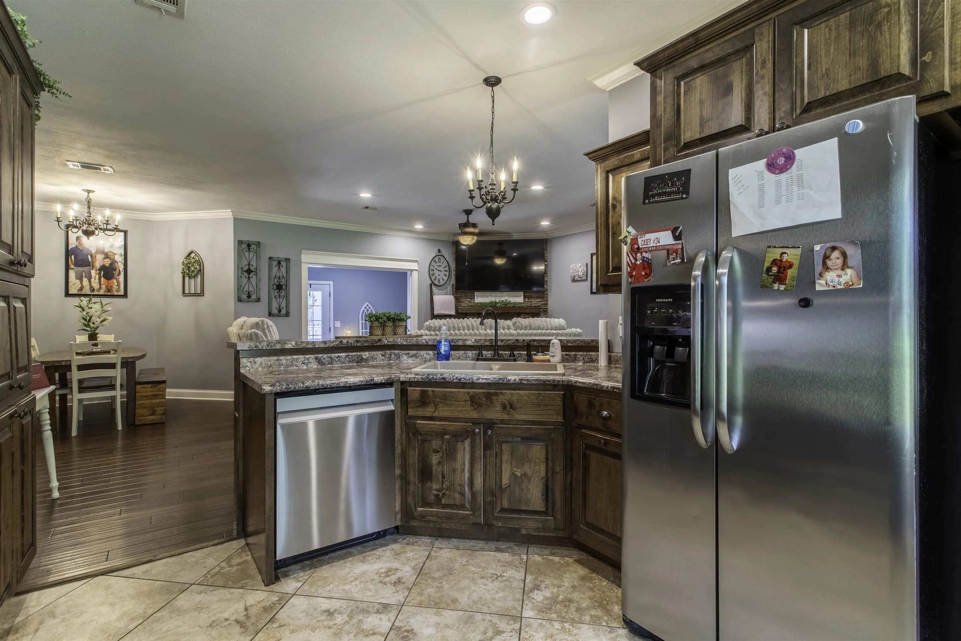 Property at 169  Rainbow - Image 19