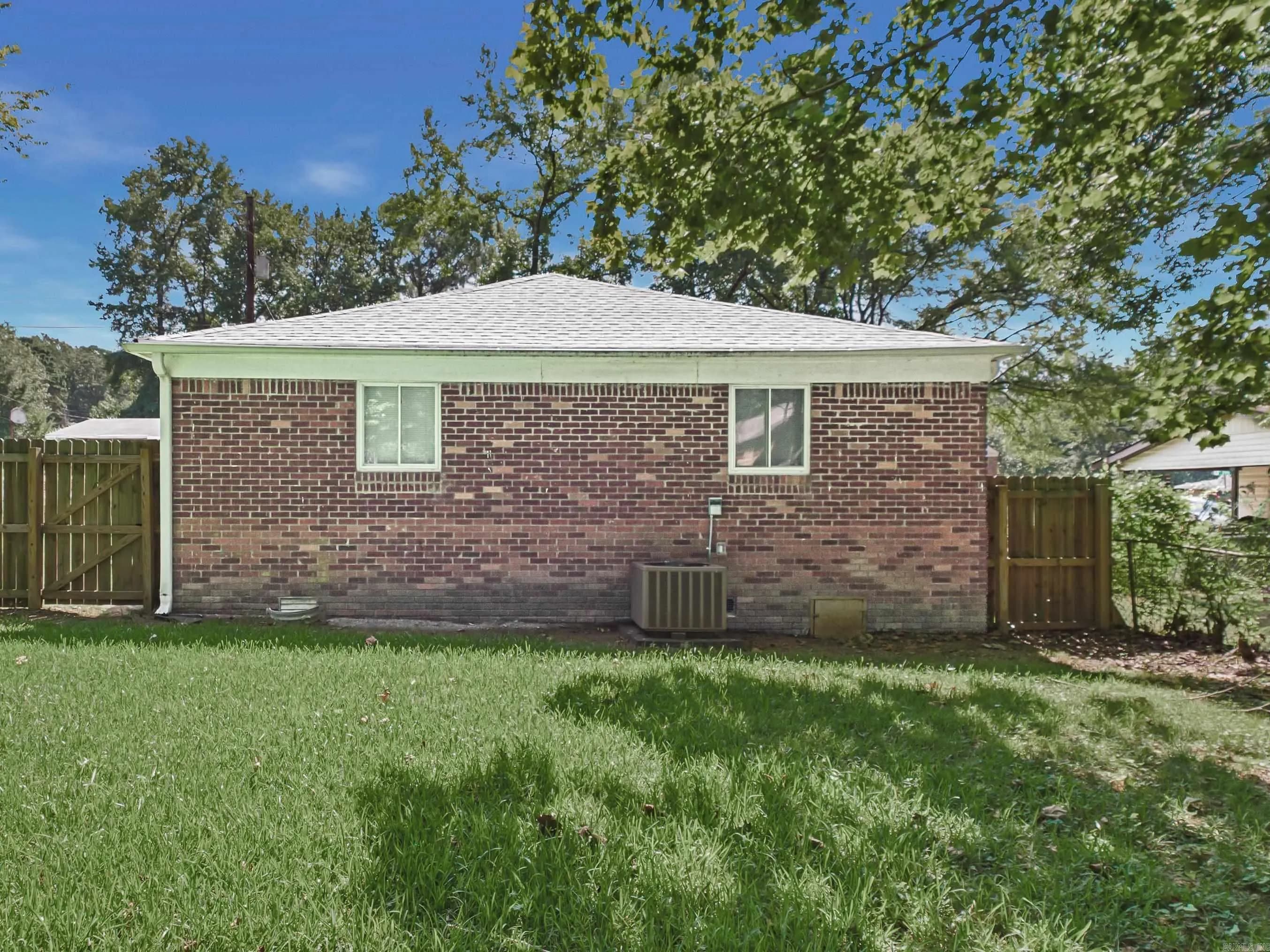 Property at 2816  Boyd - Image 17