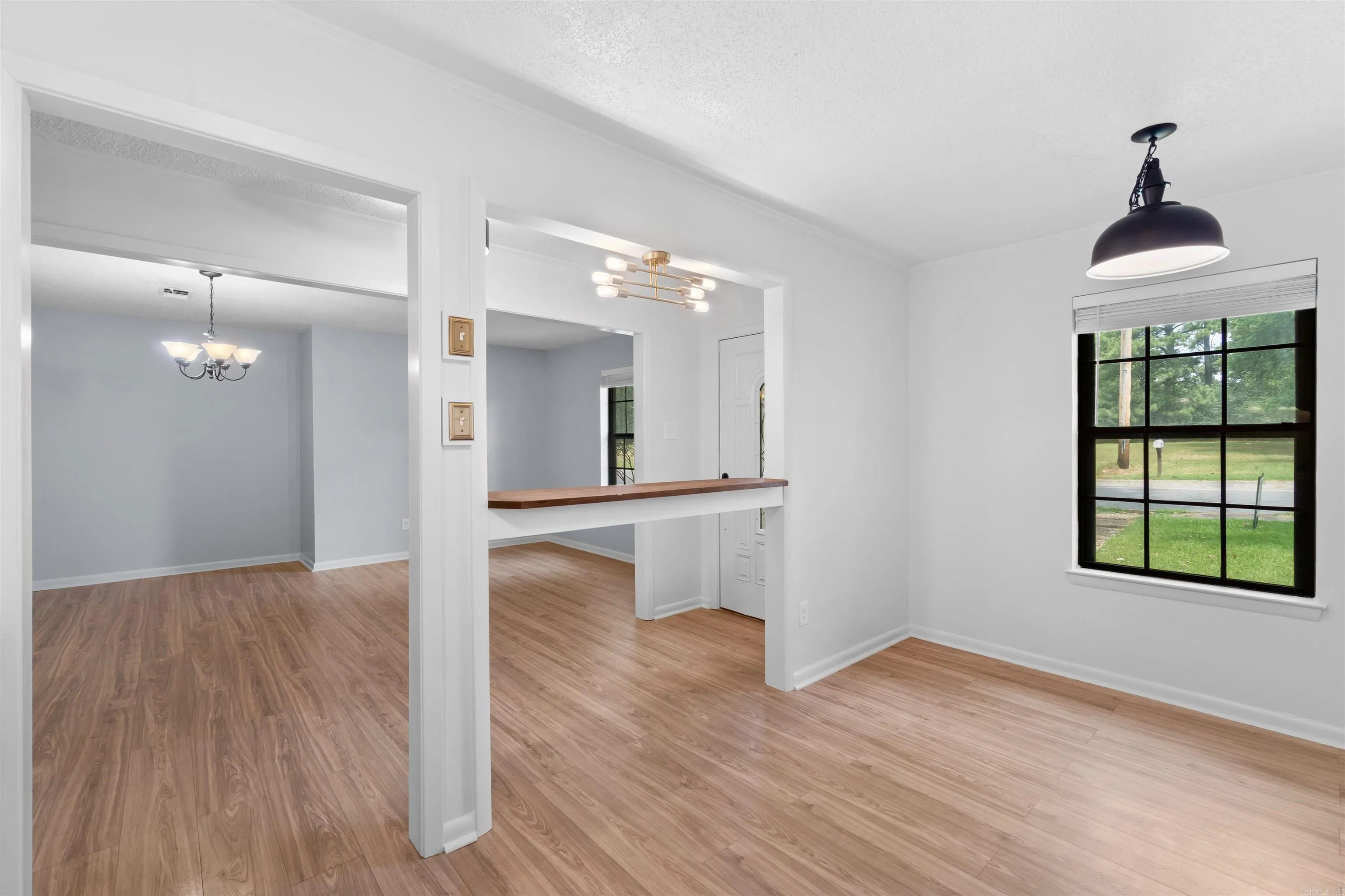 Property at 705  Koehler - Image 7