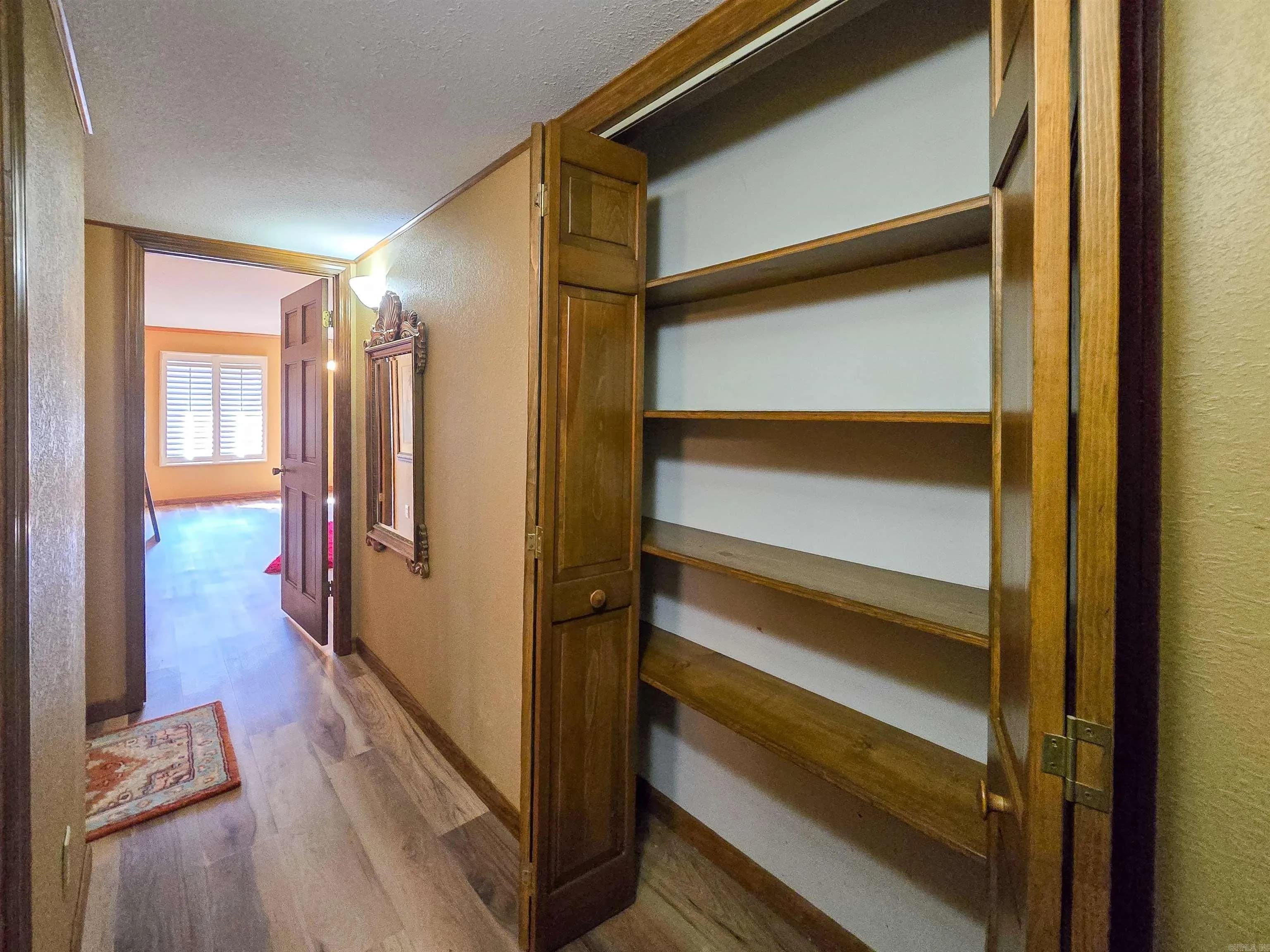 Property at 102  Barbara allen - Image 37