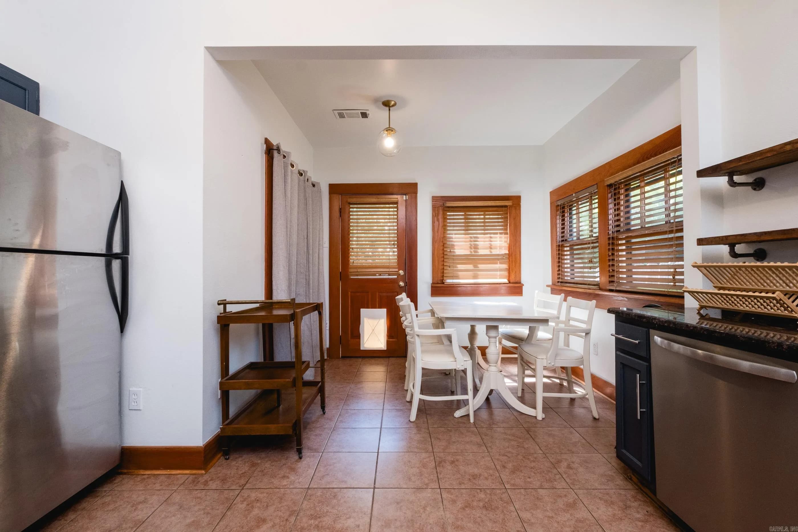 Property at 607  Willow - Image 31
