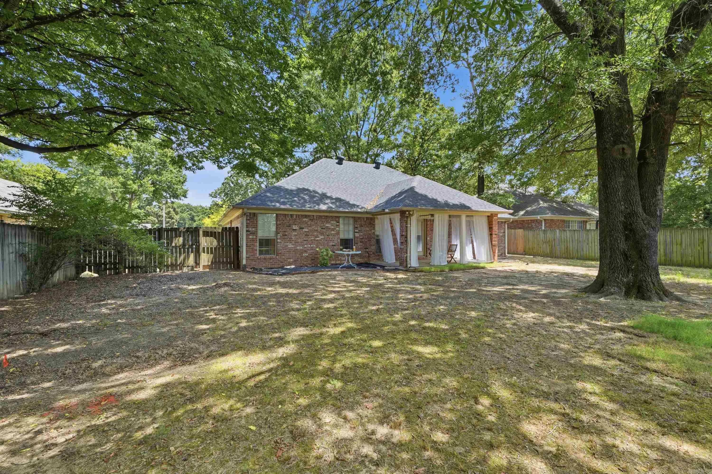 Property at 431  Bernard - Image 32