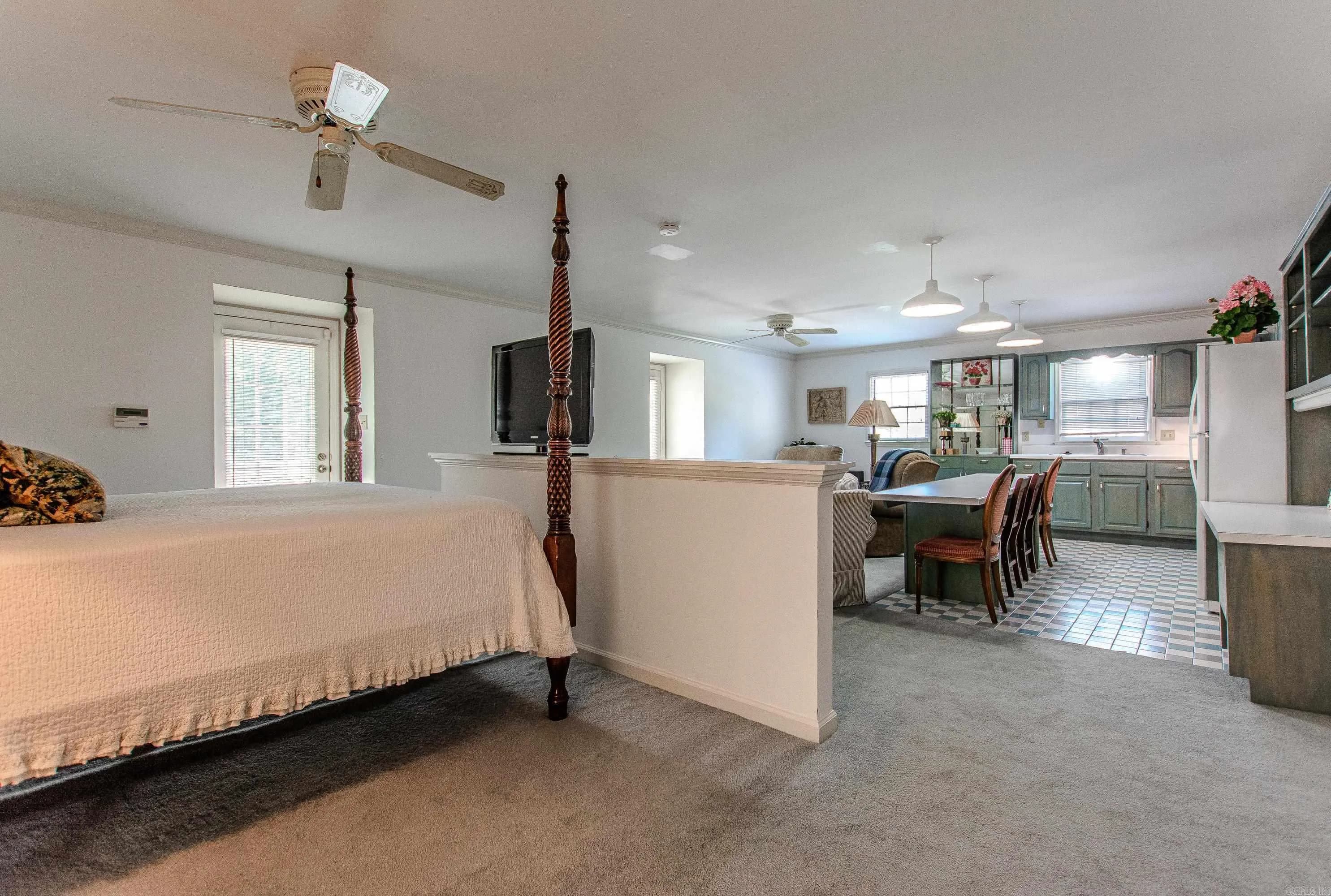 Property at 810  Shea - Image 33