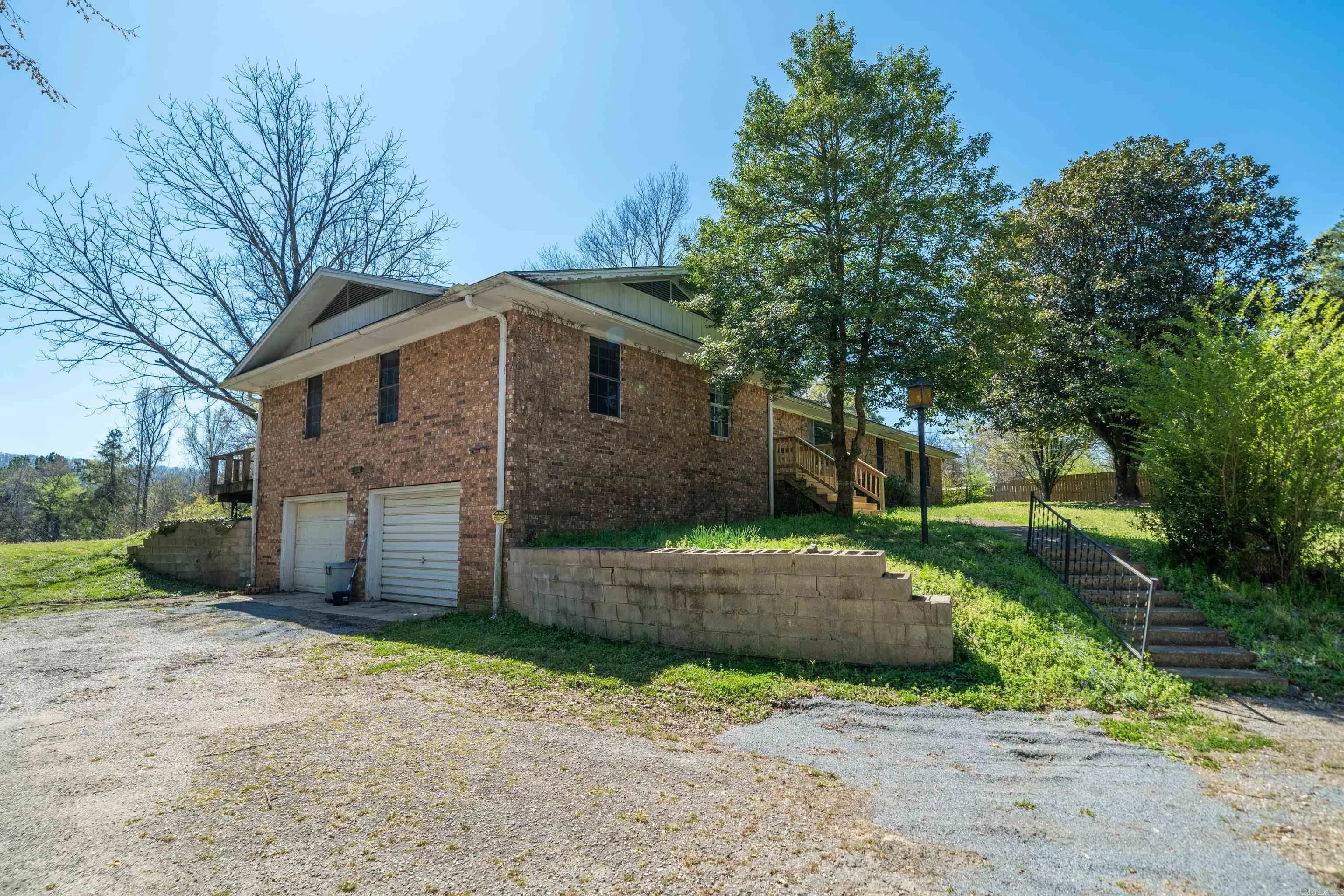 Property at 225  Watkins - Image 47