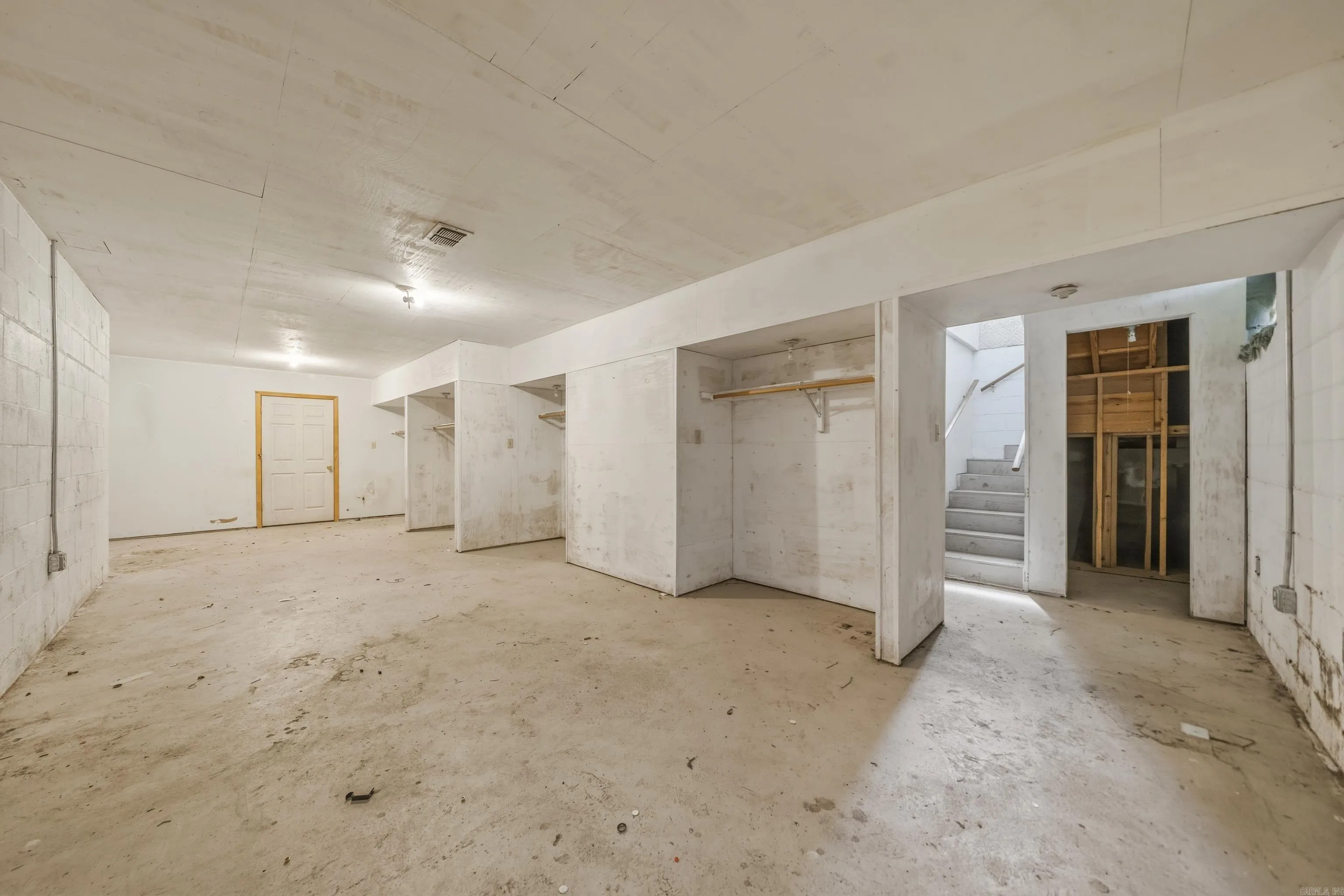 Property at 225  Watkins - Image 36
