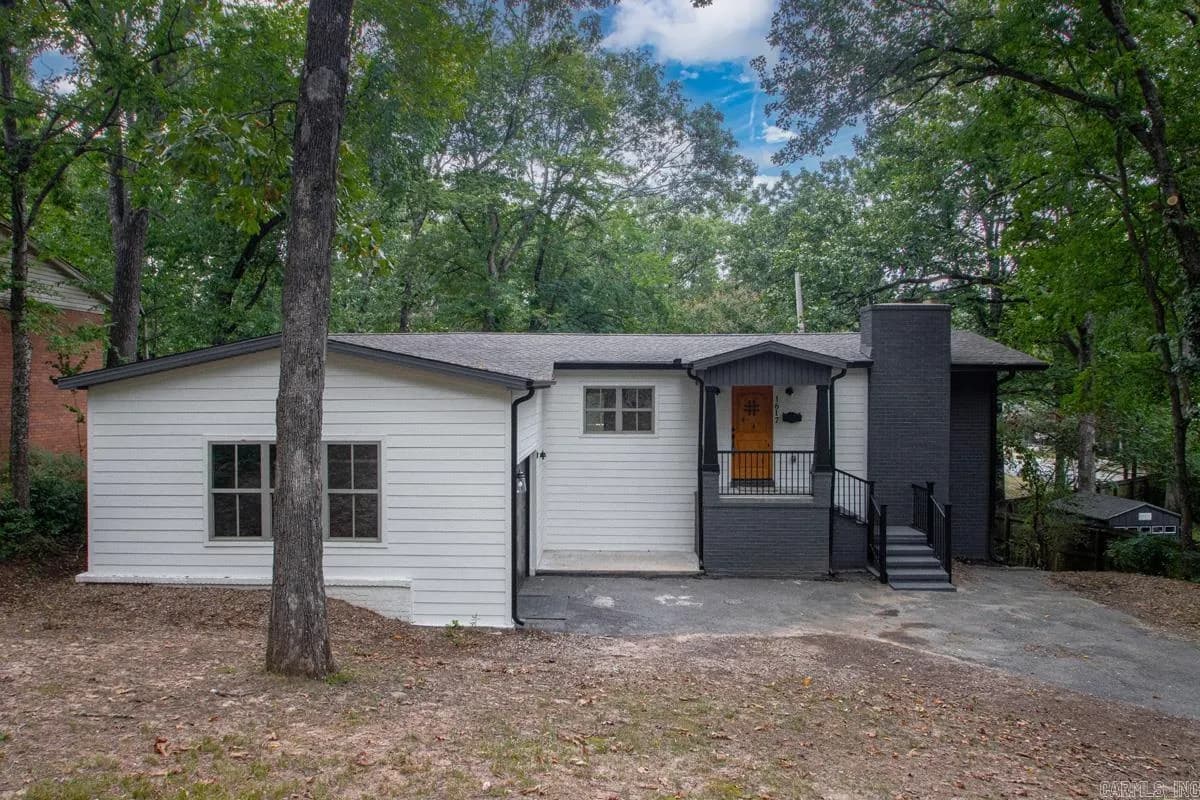 Property at 1617  Grove hill - Image 2