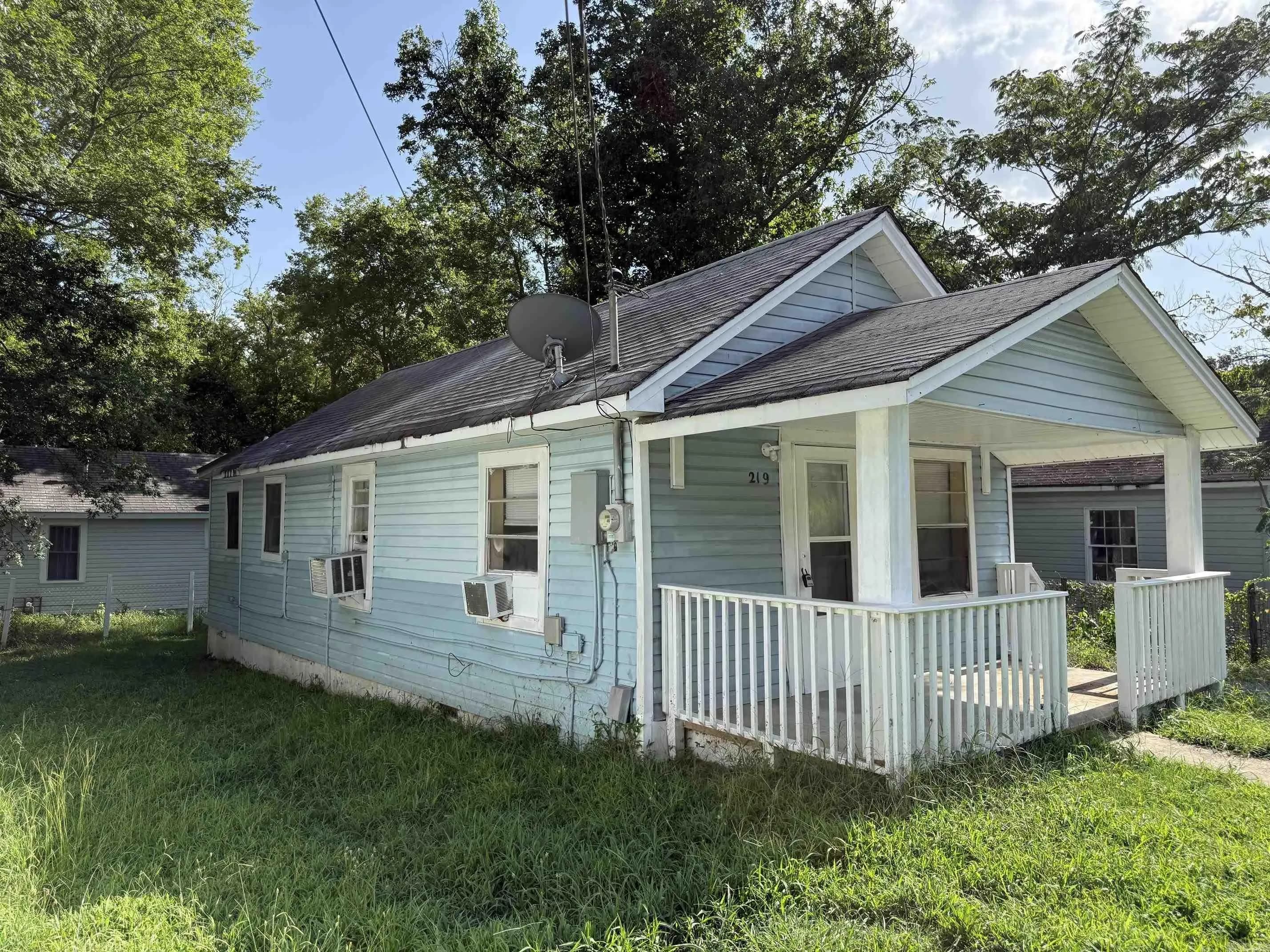 Property at 219  Wood - Image 16