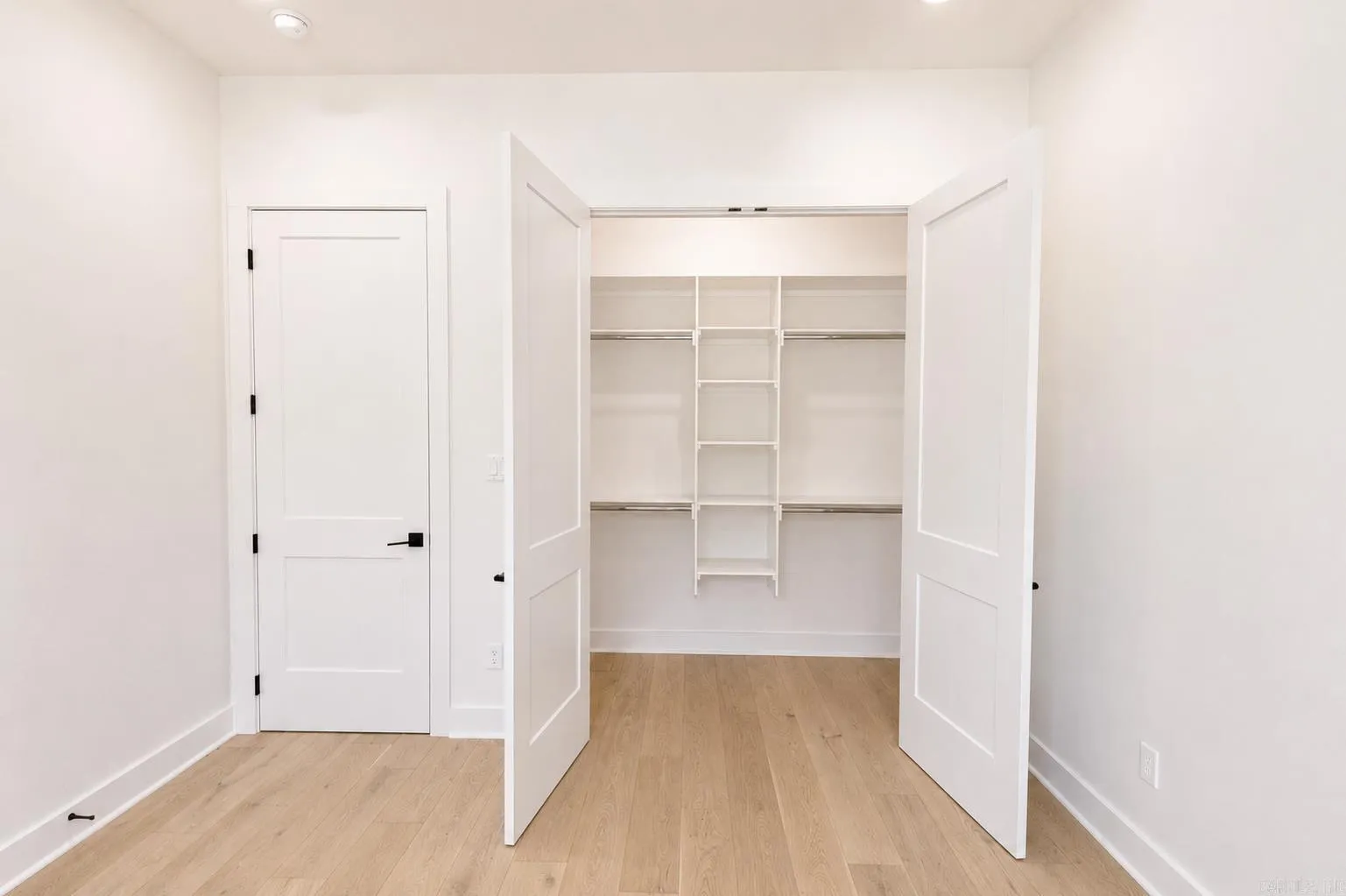 Property at 111  Kinley - Image 15
