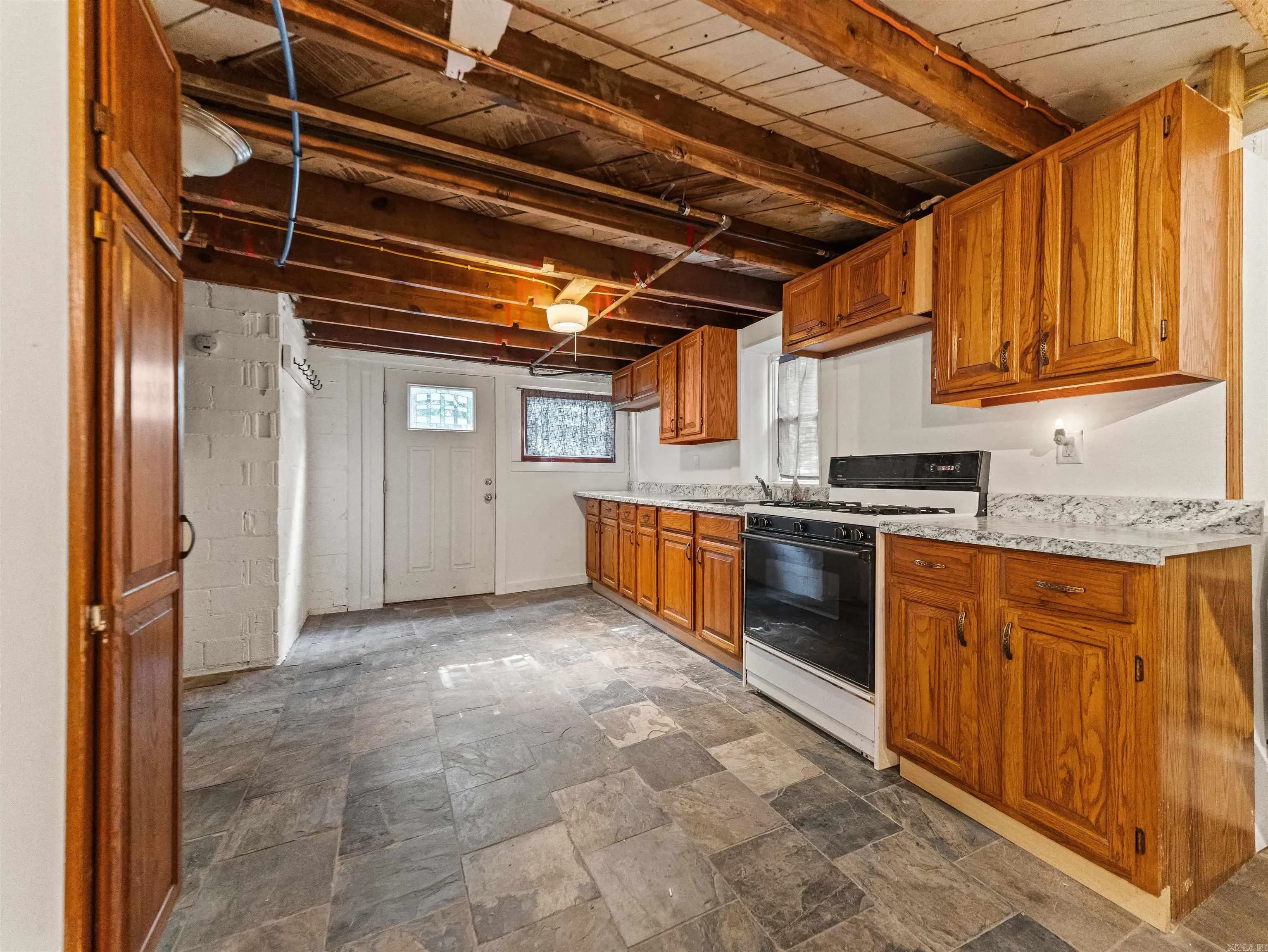 Property at 111  Greenway - Image 22