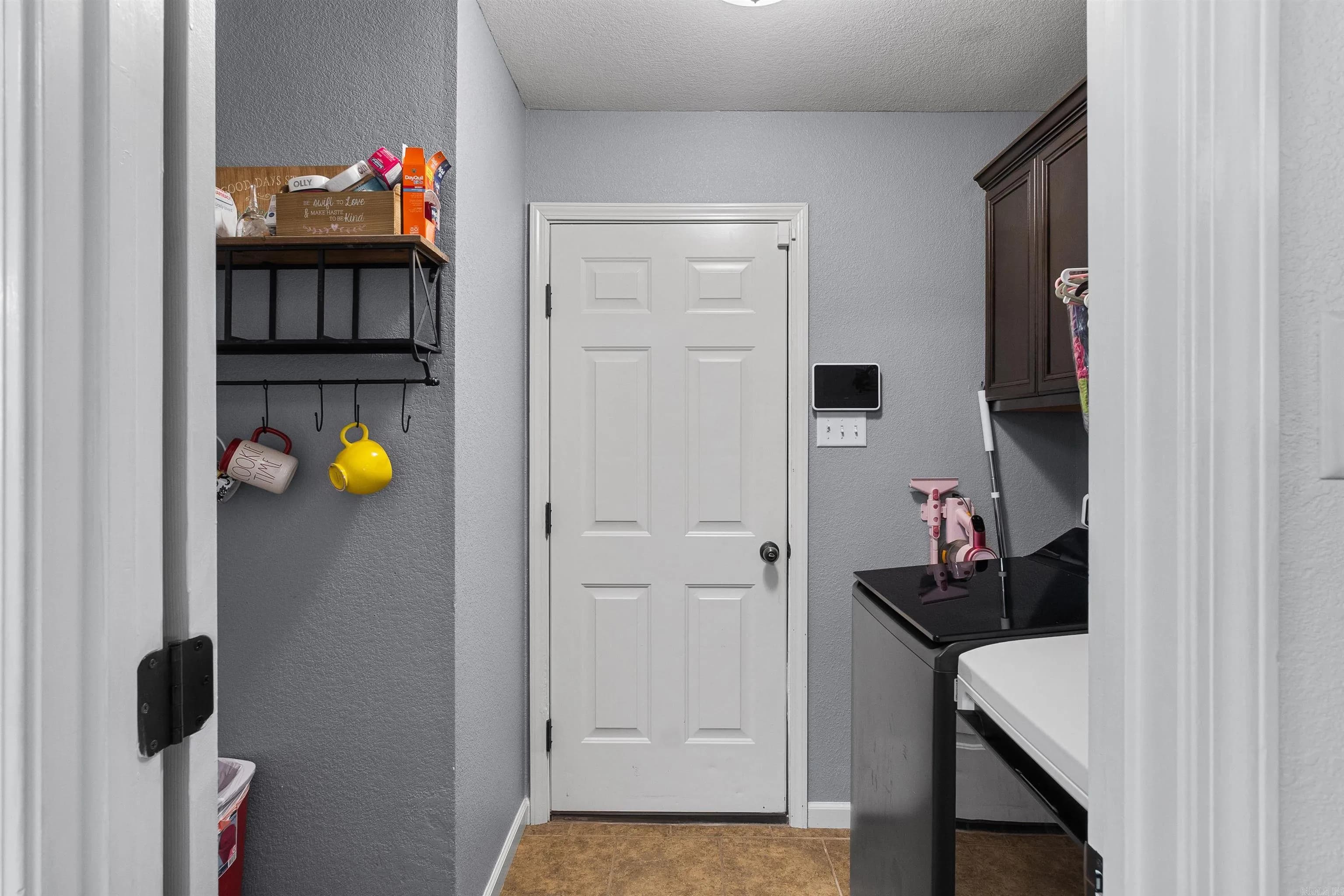Property at 1401  Sweetgum - Image 32