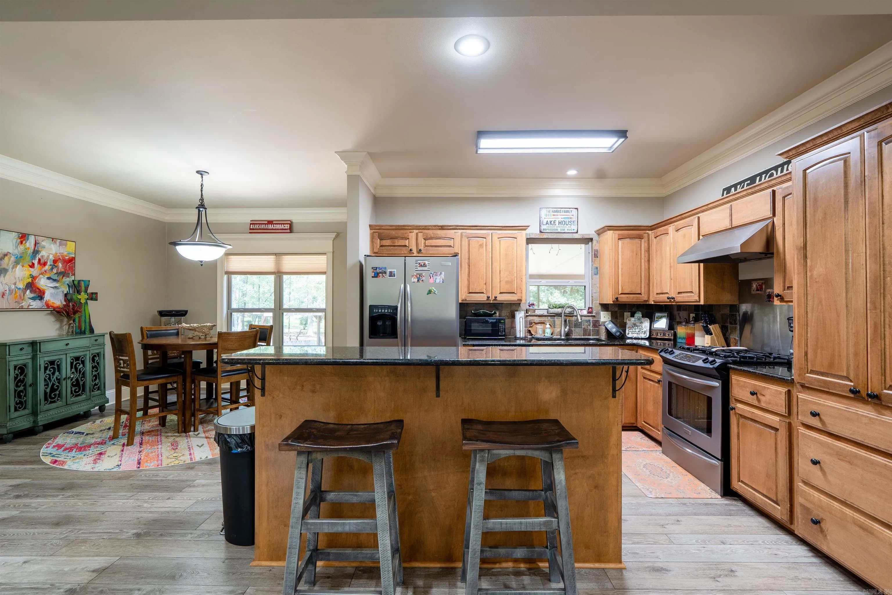 Property at 211  Natures trail - Image 16