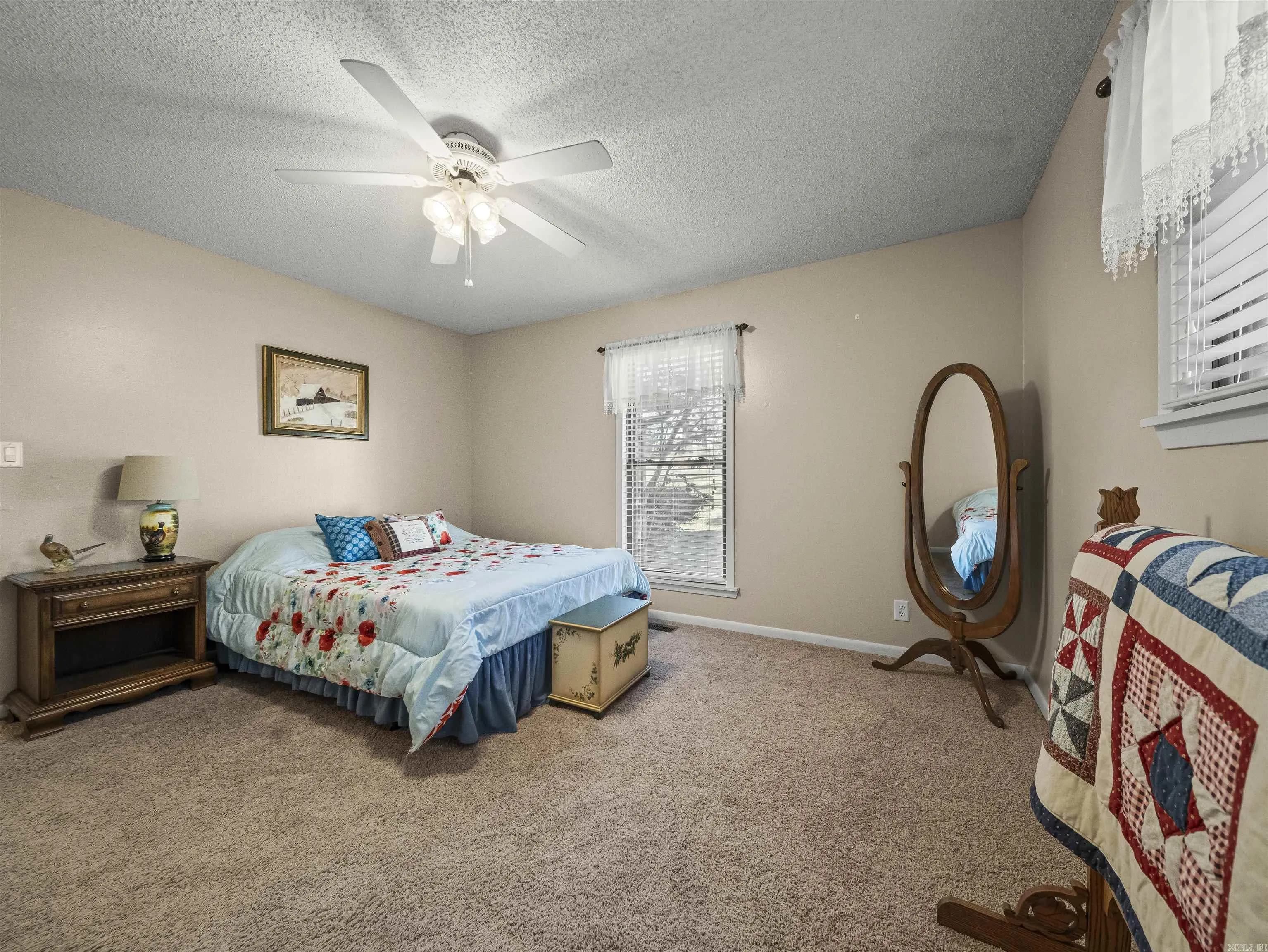 Property at 109  Newman - Image 23