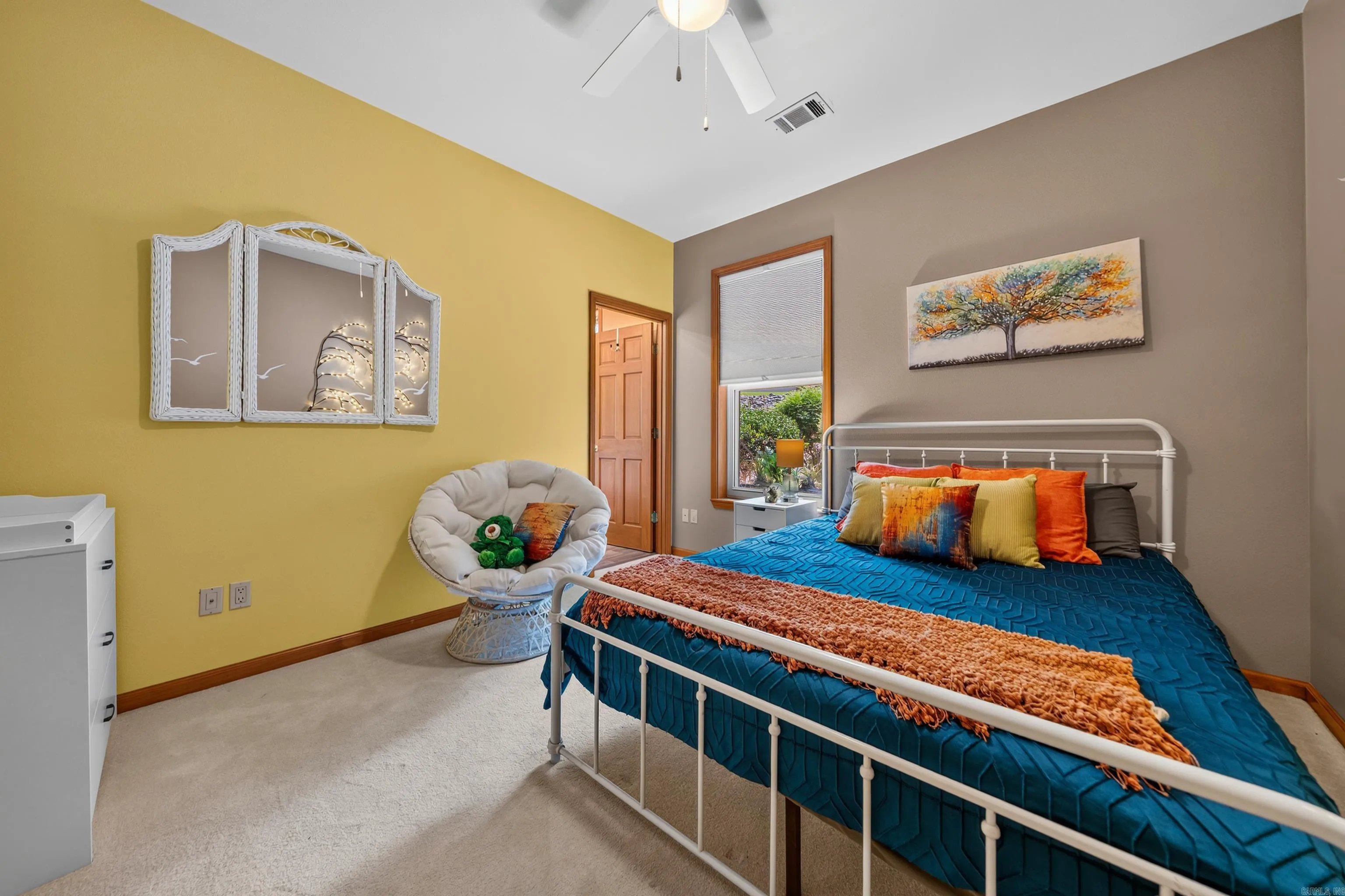 Property at 139  Waterfront - Image 15