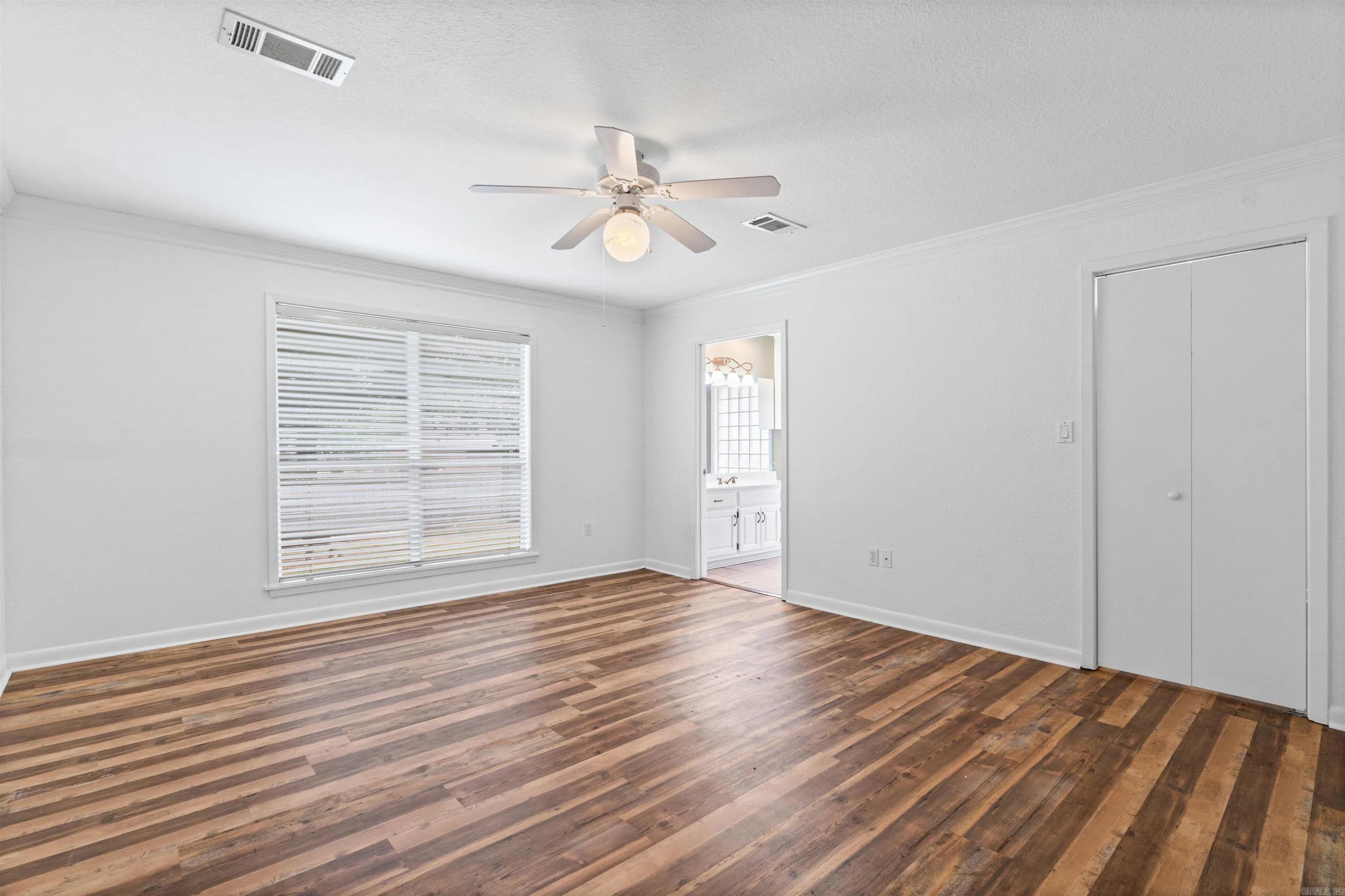 Property at 604  Pin oak dr - Image 12