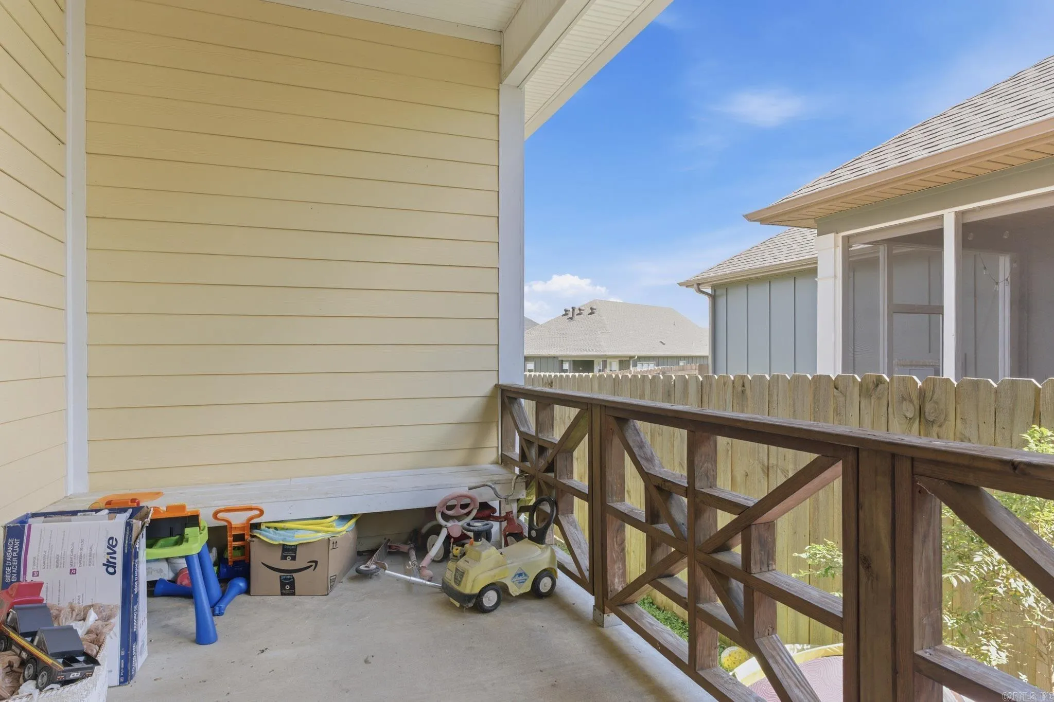 Property at 4 E Citron - Image 13
