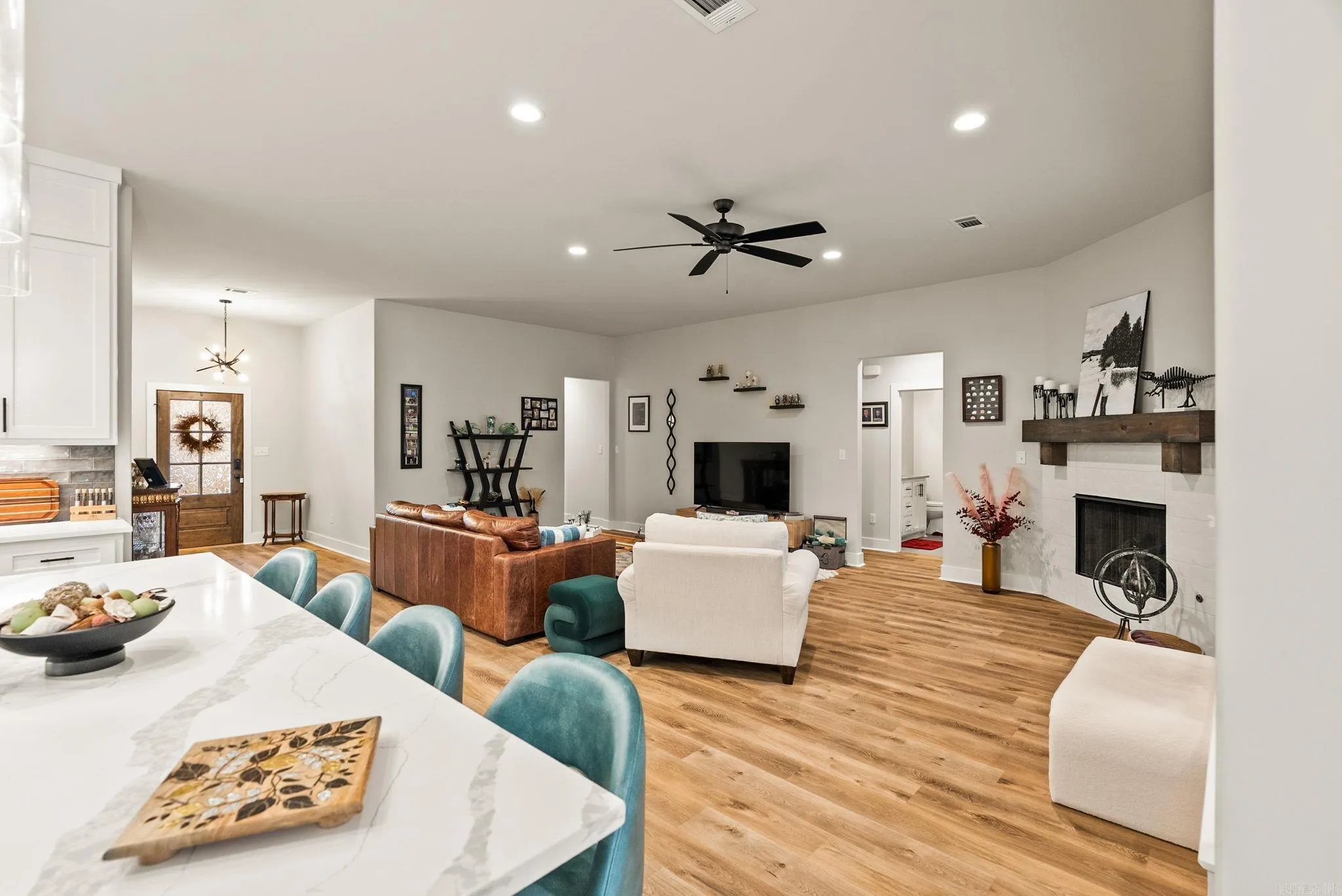 Property at 15015  Matterhorn - Image 10