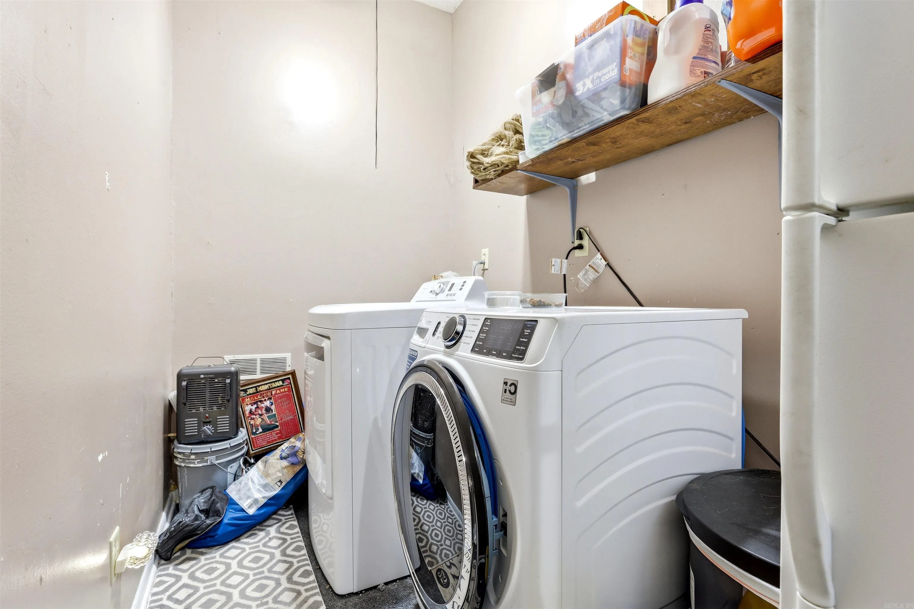 Property at 3506  Maywood - Image 38