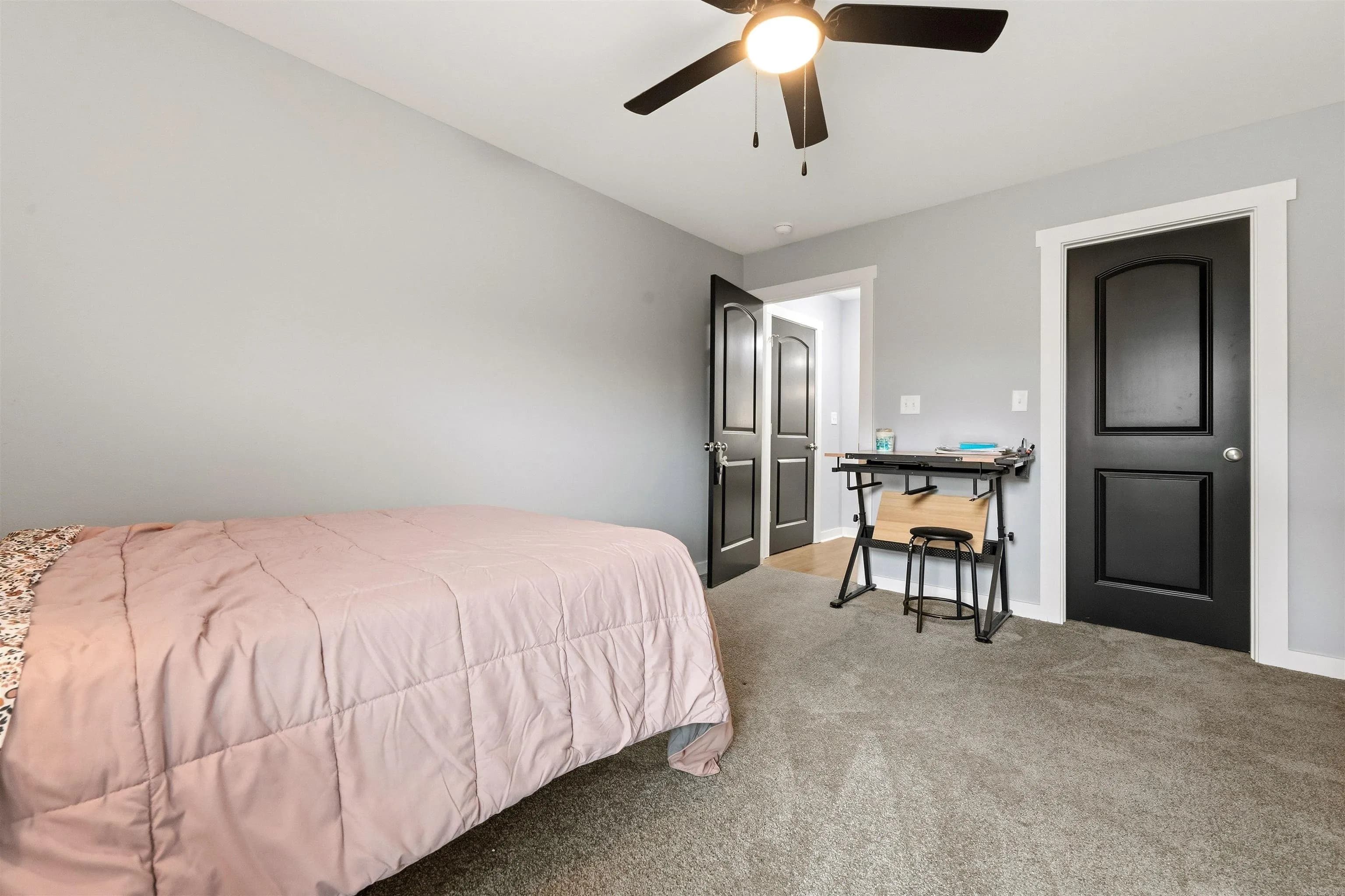 Property at 5613  Victoria - Image 32