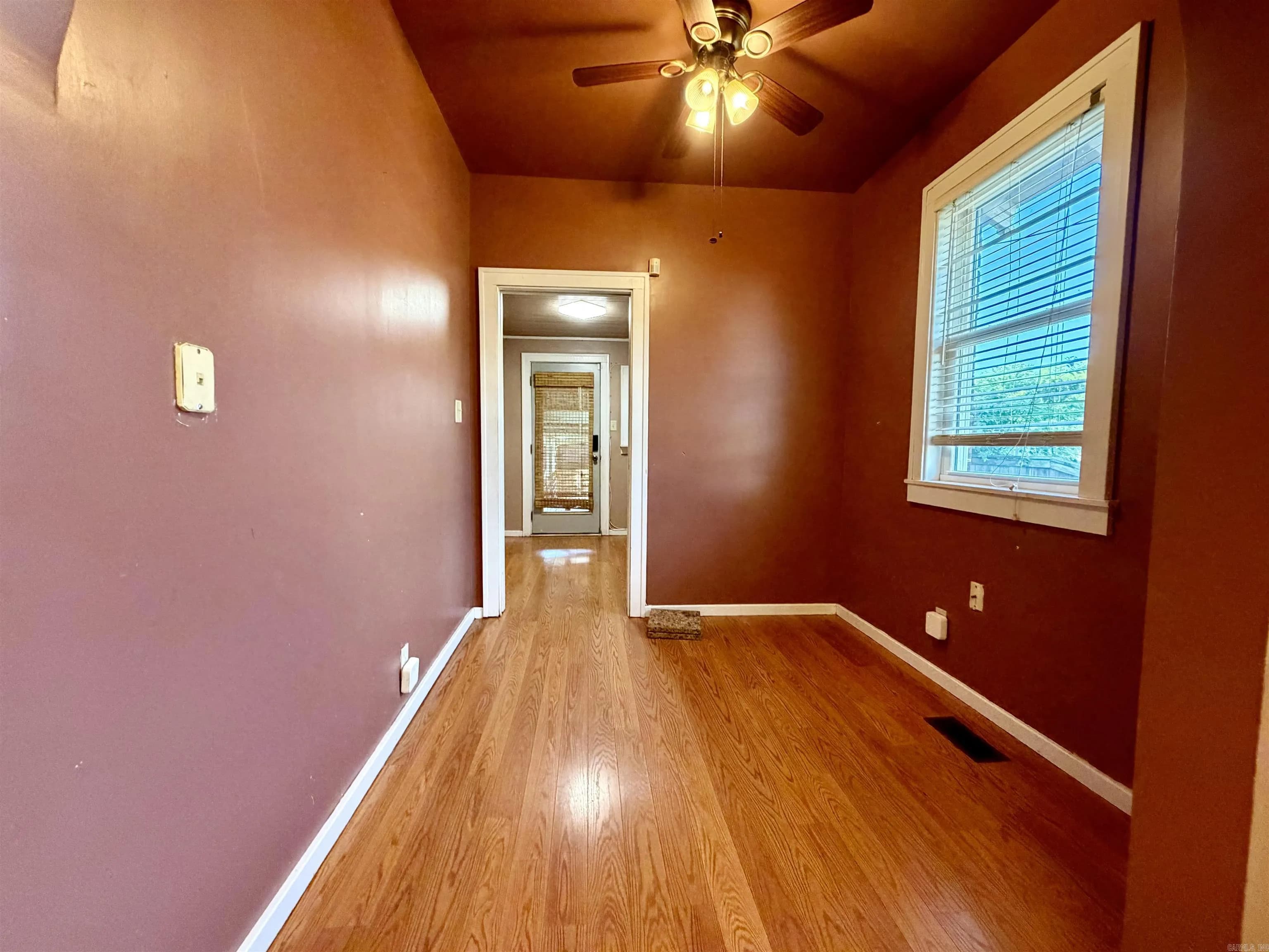 Property at 719 W 17th - Image 30