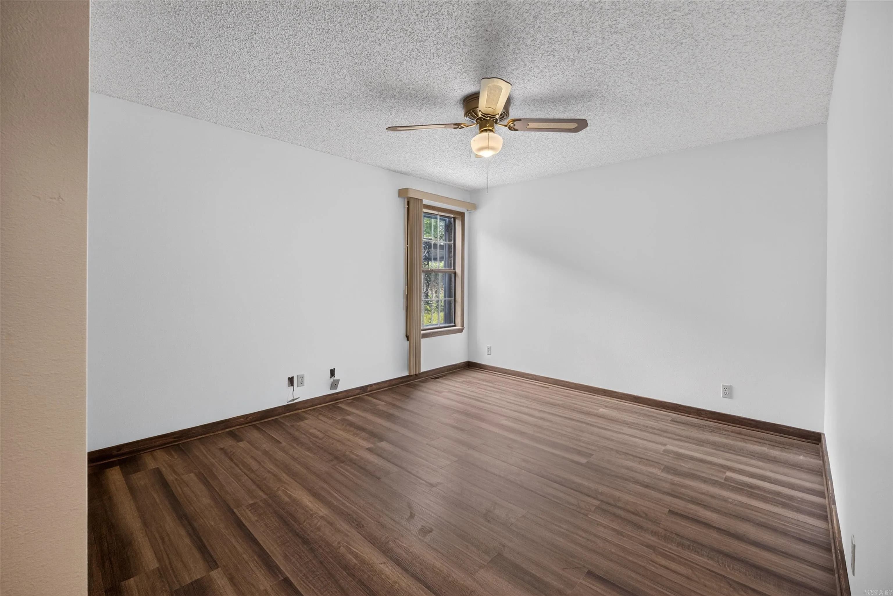Property at 2315  Lakeshore dr, K-1 - Image 12