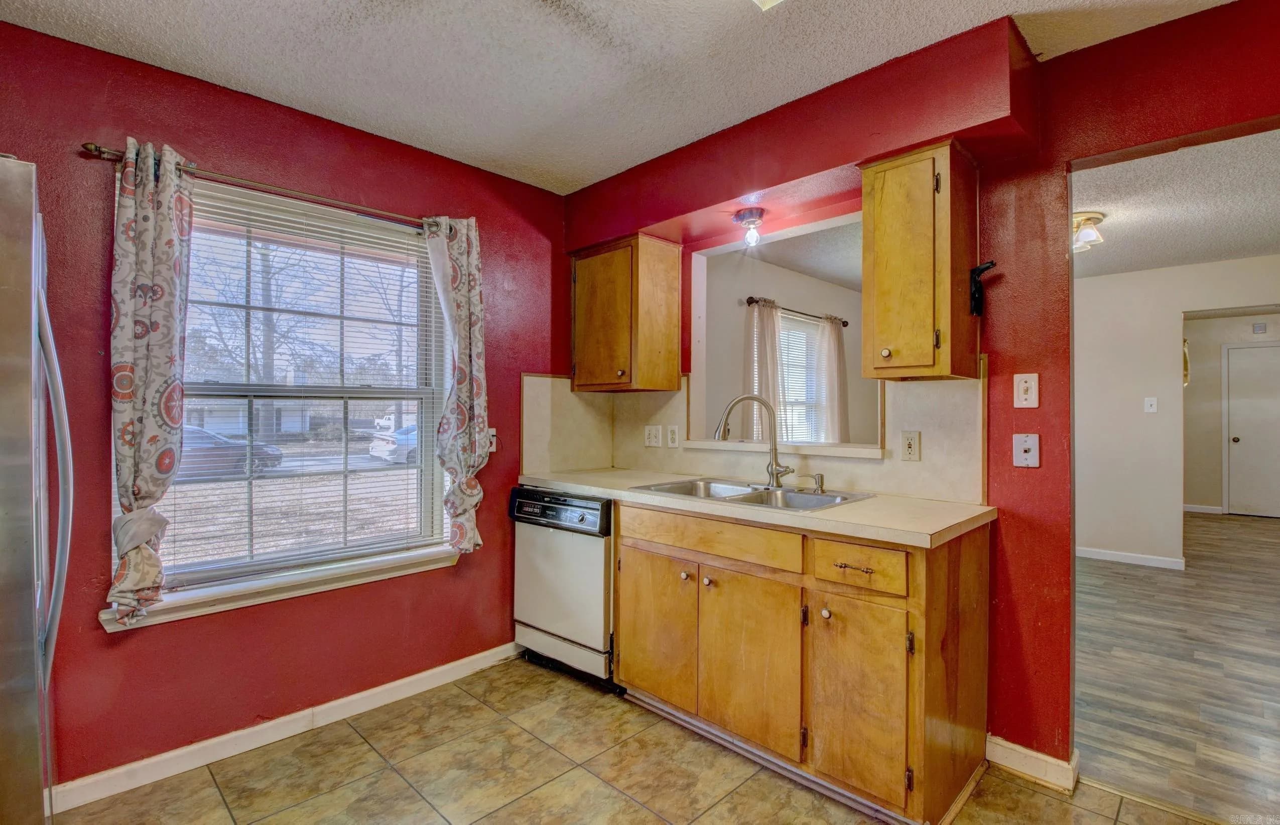Property at 6009 S Cedar - Image 19