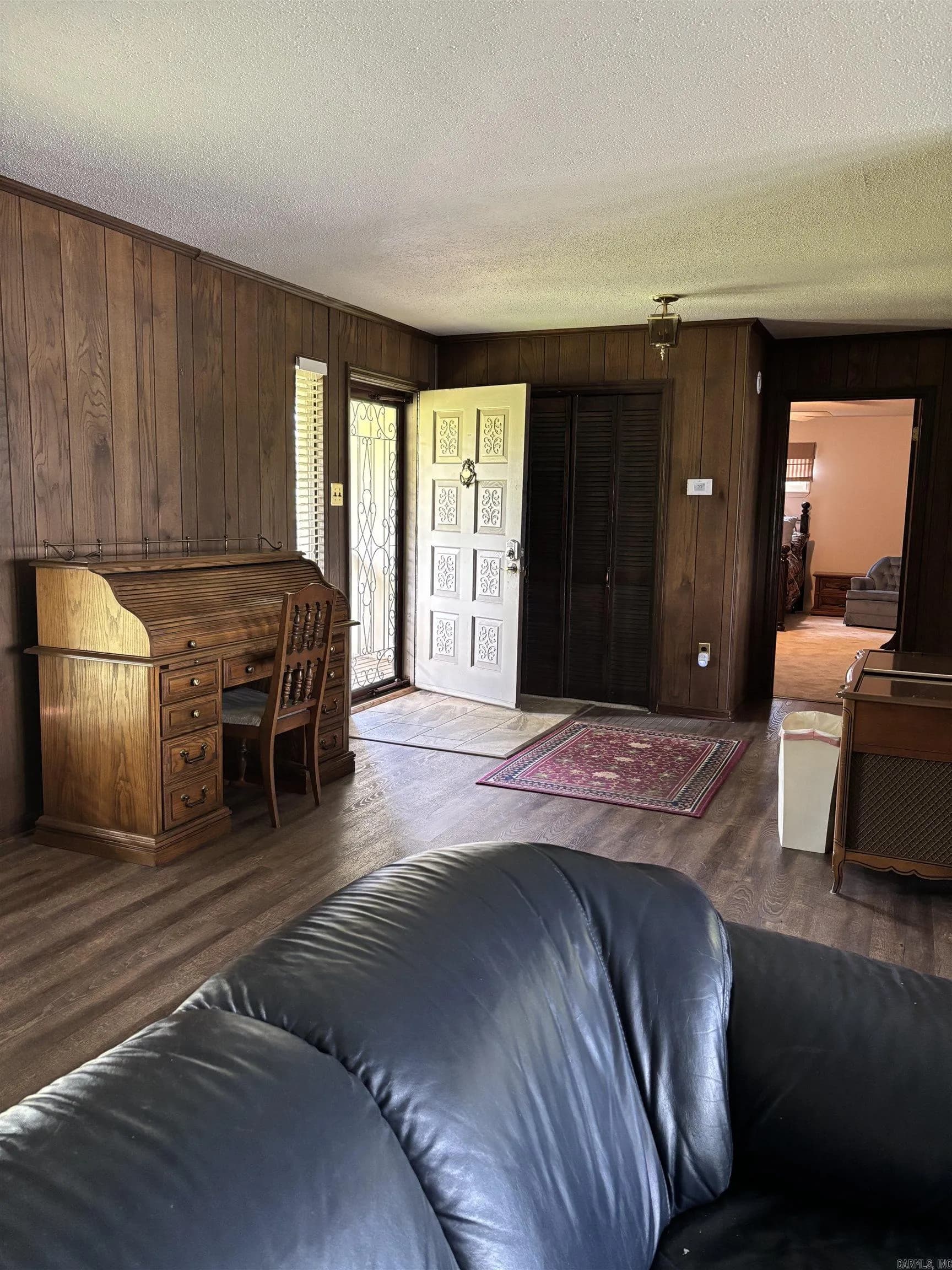 Property at 7517  Beck - Image 21