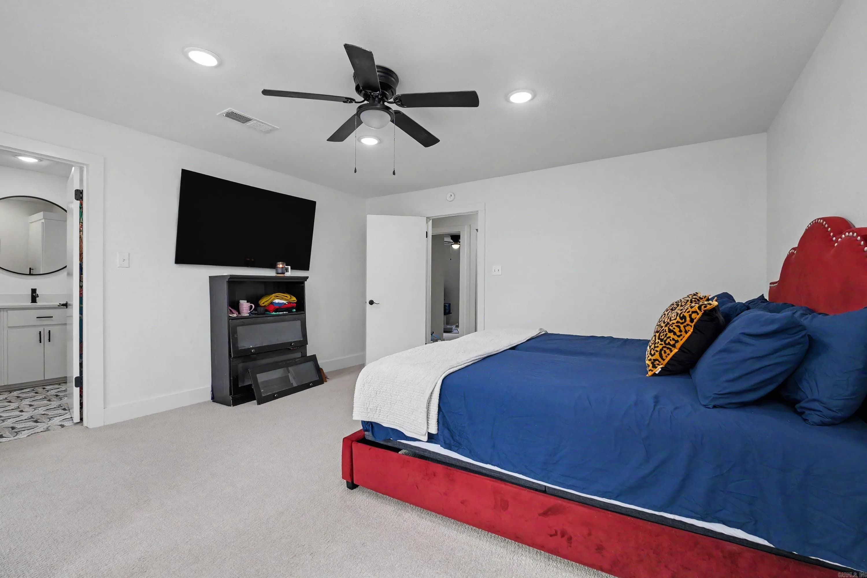 Property at 183  Sunset - Image 14
