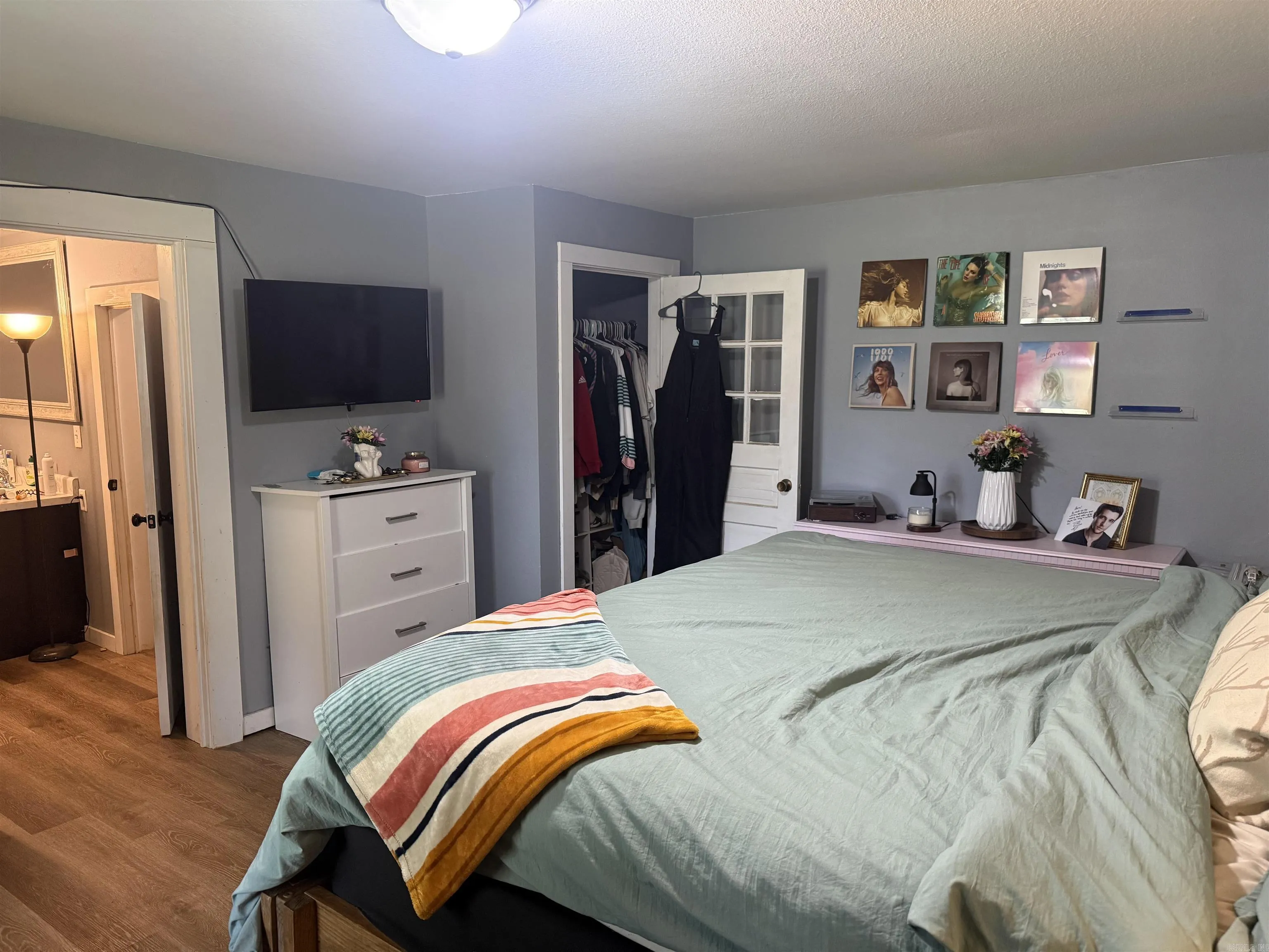 Property at 69  College - Image 10