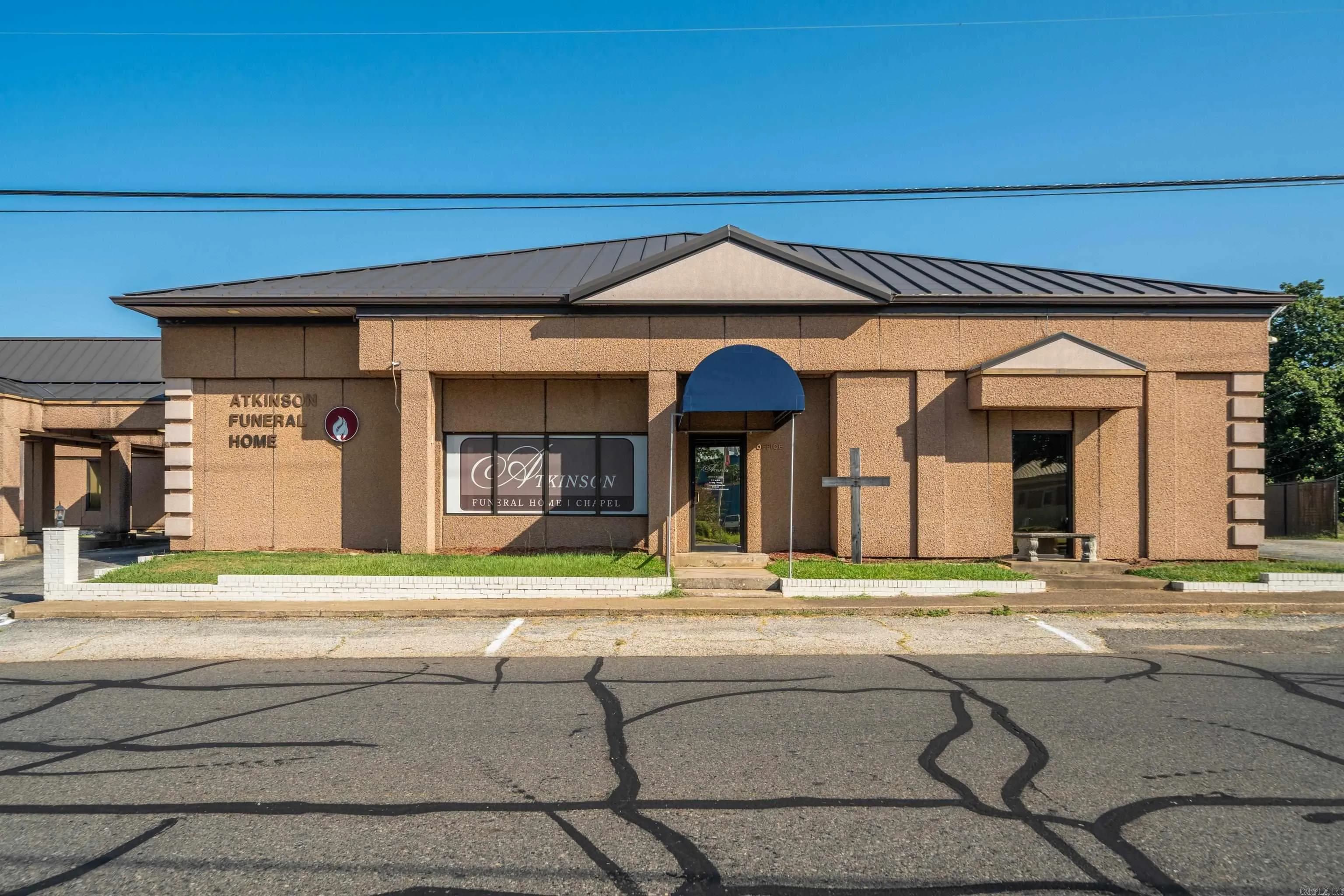Property at 126 E Second - Image 46